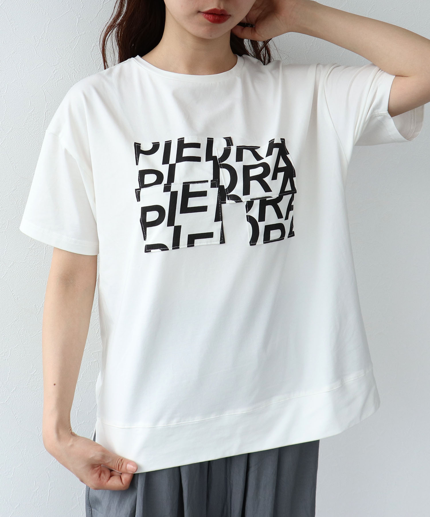 レイヤーロゴＴシャツ
