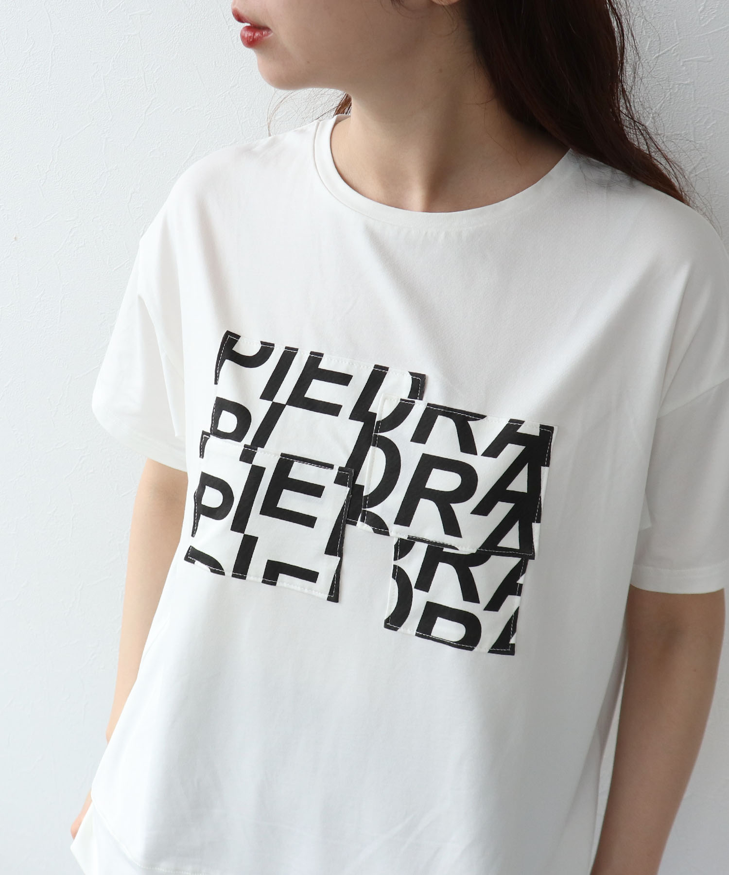 レイヤーロゴＴシャツ