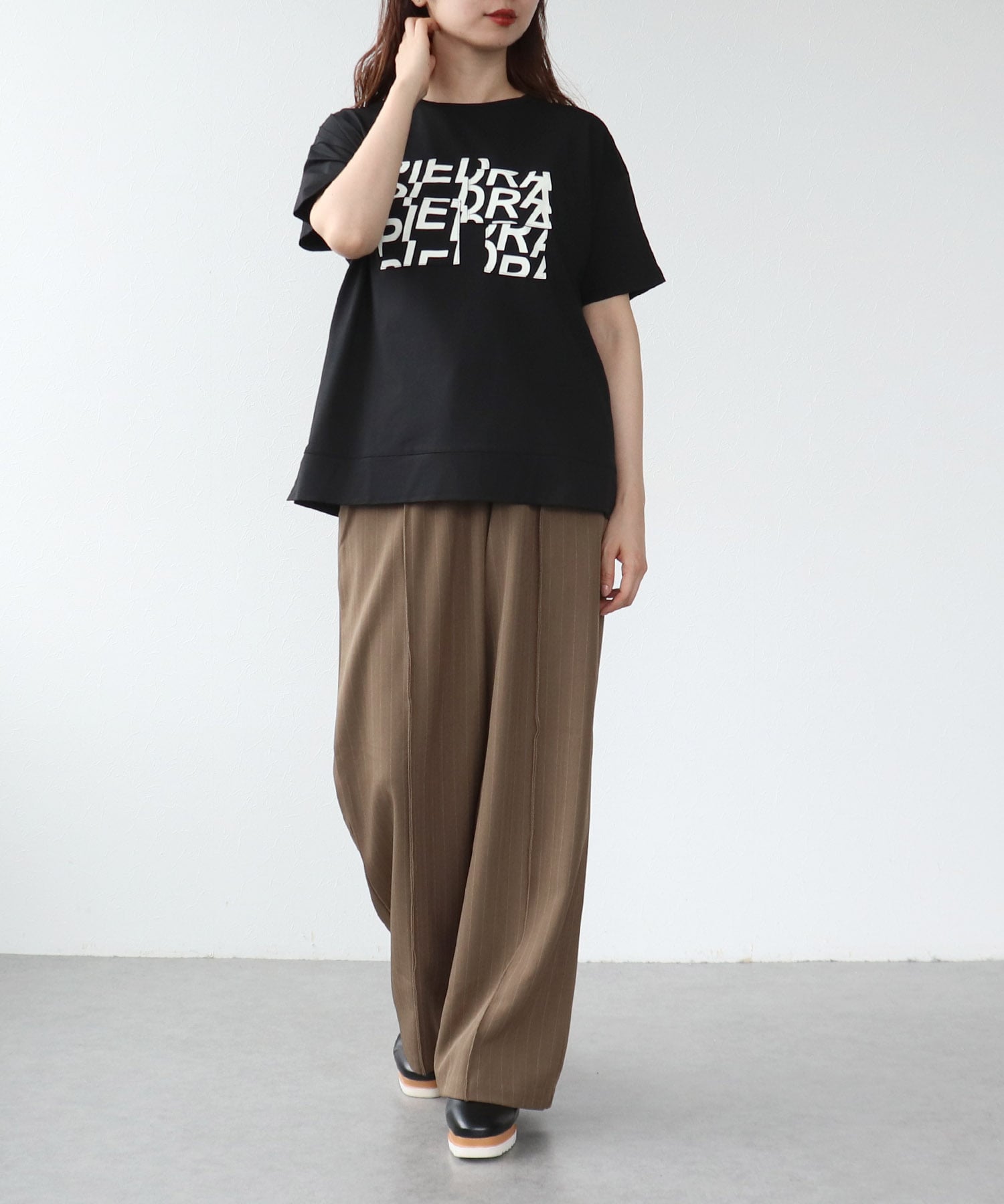 レイヤーロゴＴシャツ