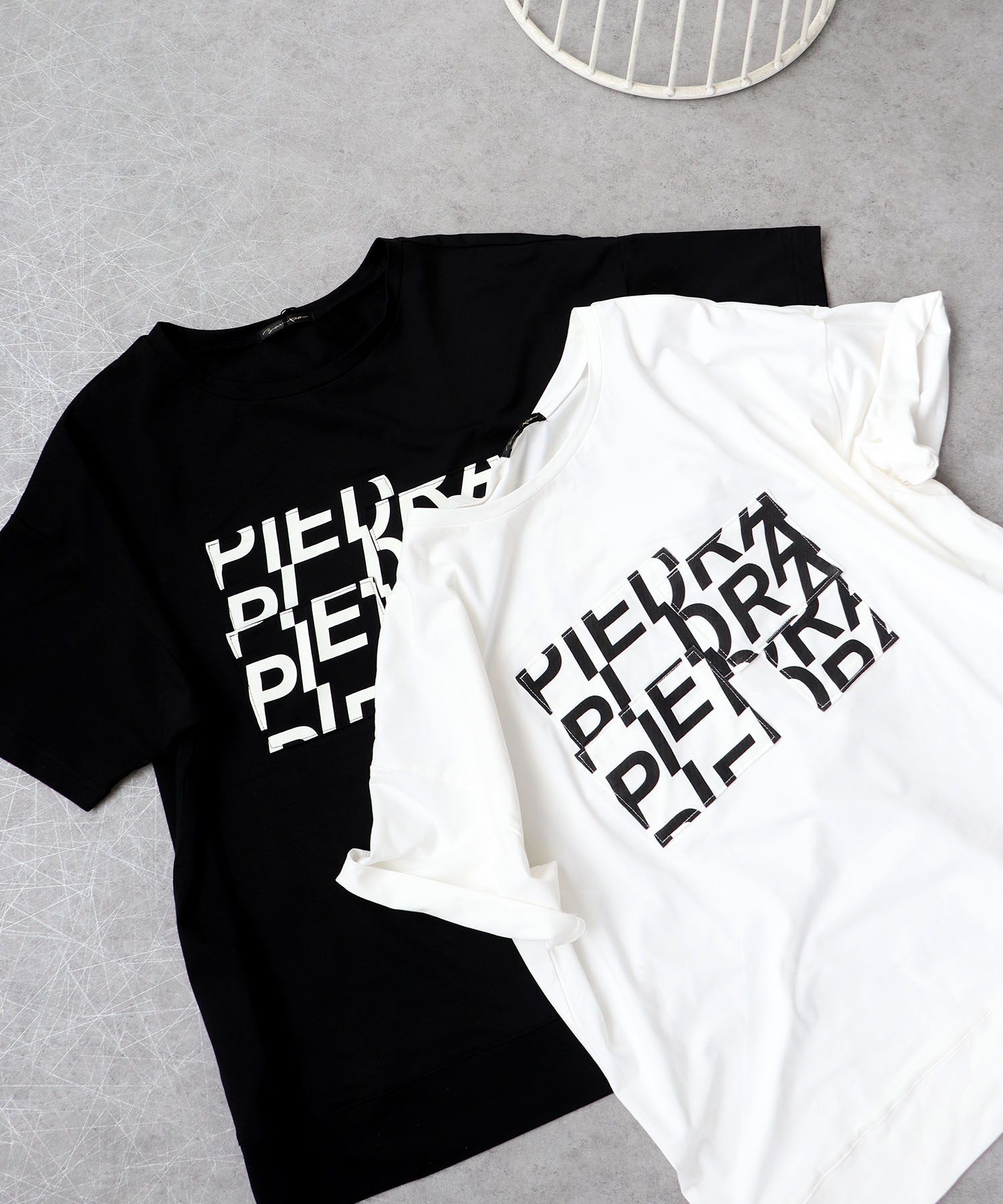 レイヤーロゴＴシャツ