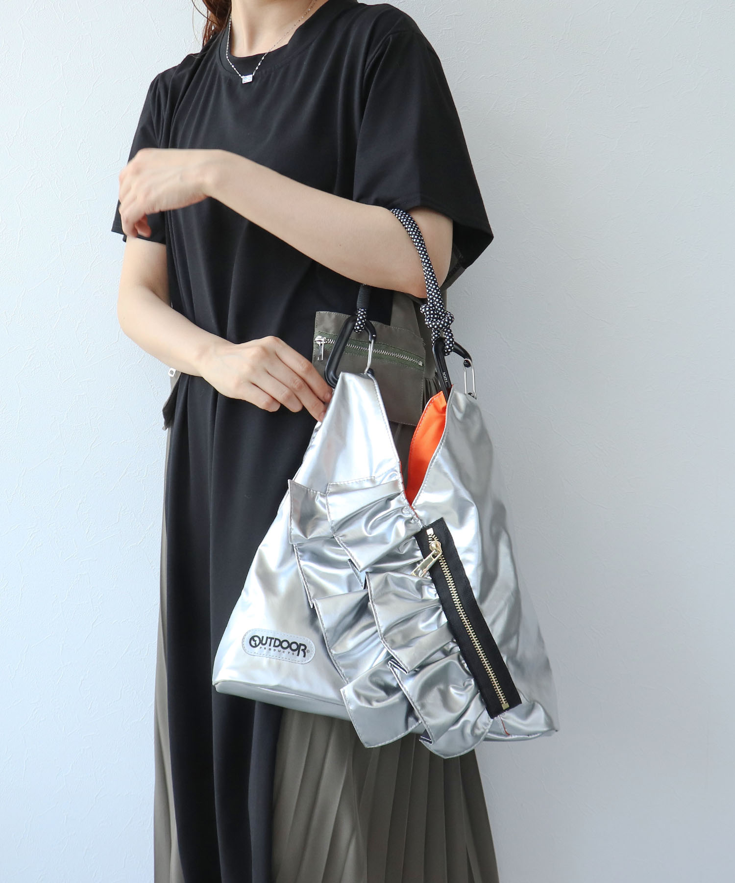 ≪BLACK予約開始≫【RISLEY×OUTDOOR PRODUCTS】miniトライアングルフリルバッグ