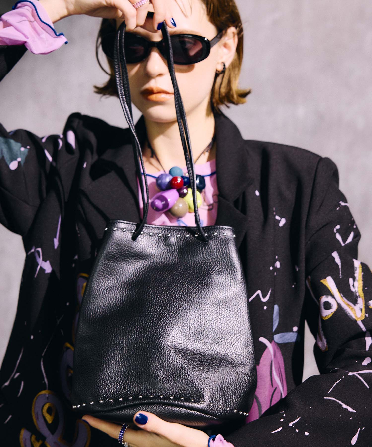 【MILLELA FIRENZE】牛床革スタッズバケットショルダー
