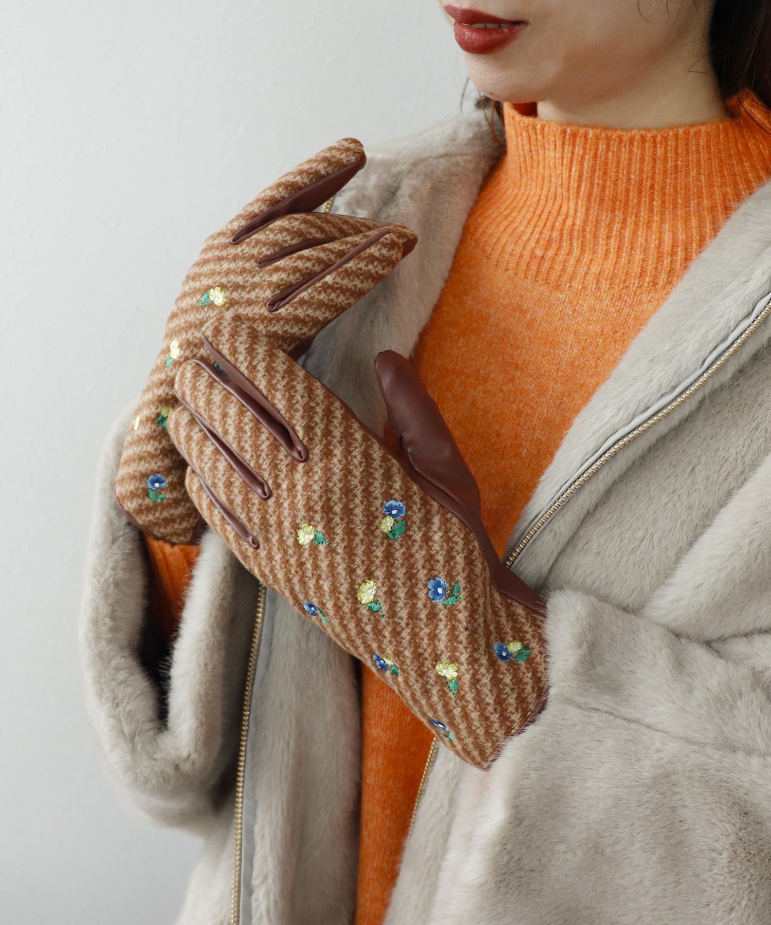 【WEB限定先行予約】Casselini/フラワー刺繍グローブ
