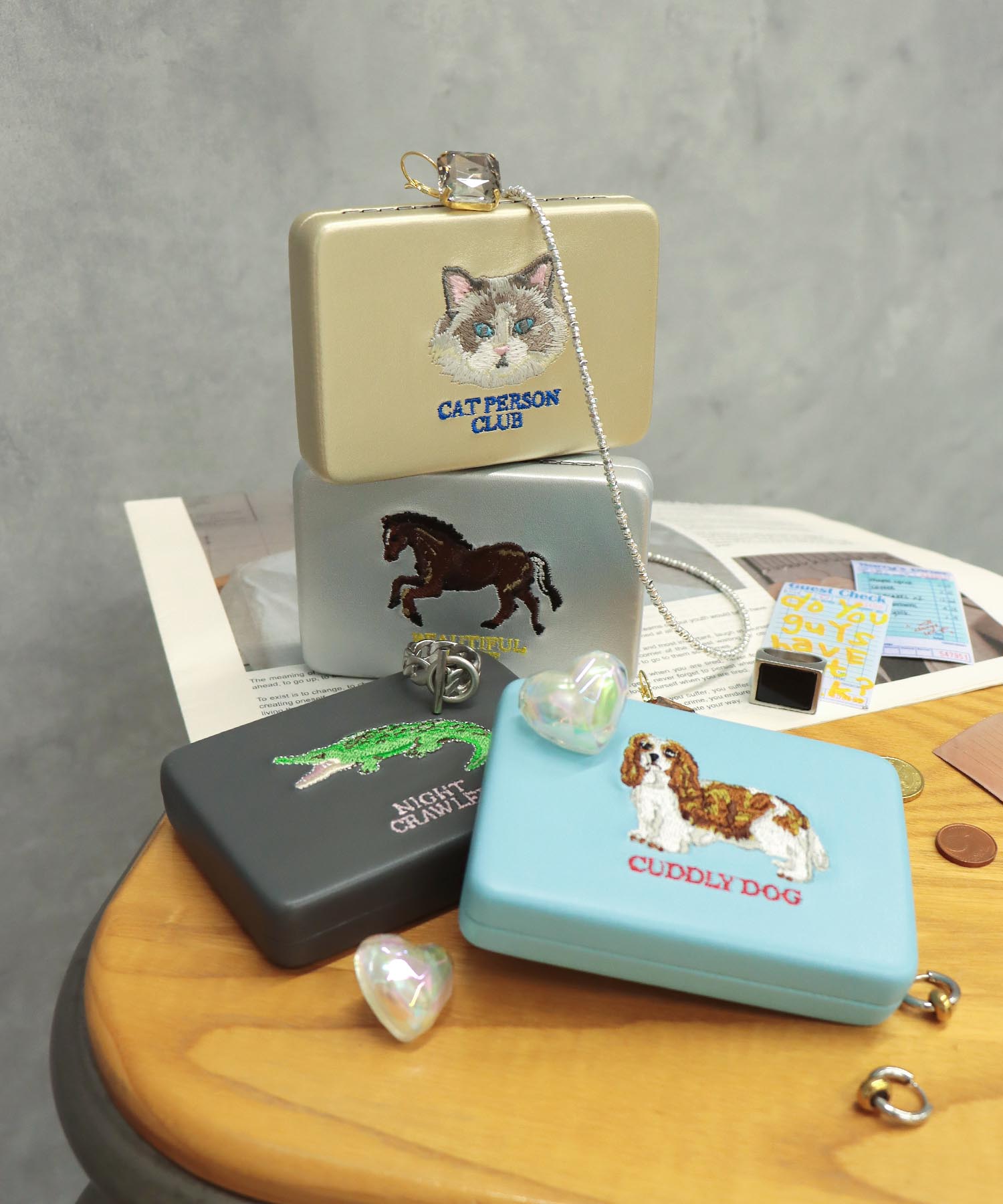 【JOli JOli】キャリング刺繍コンパクトミラーケース