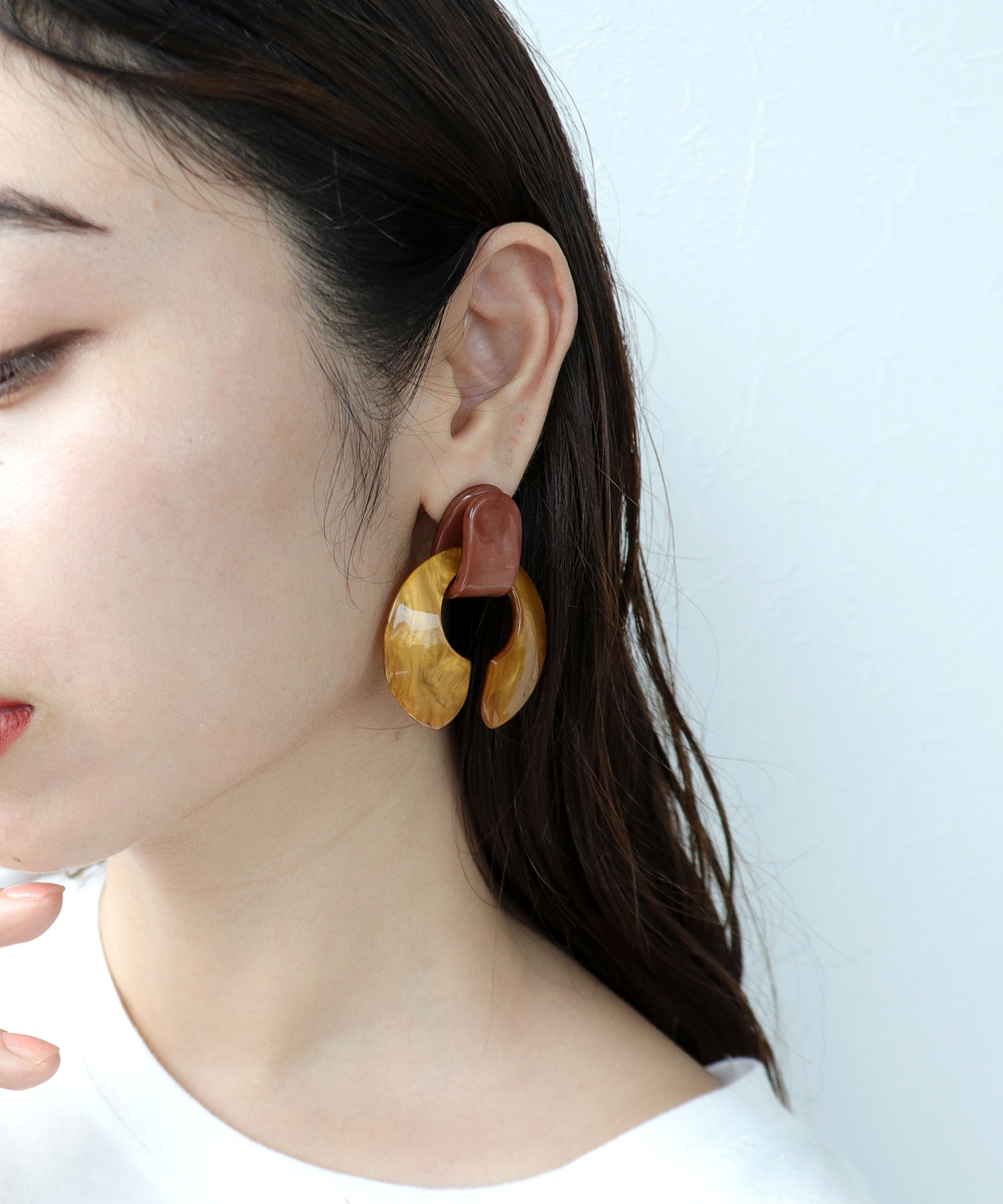 馬蹄風アクリルピアス