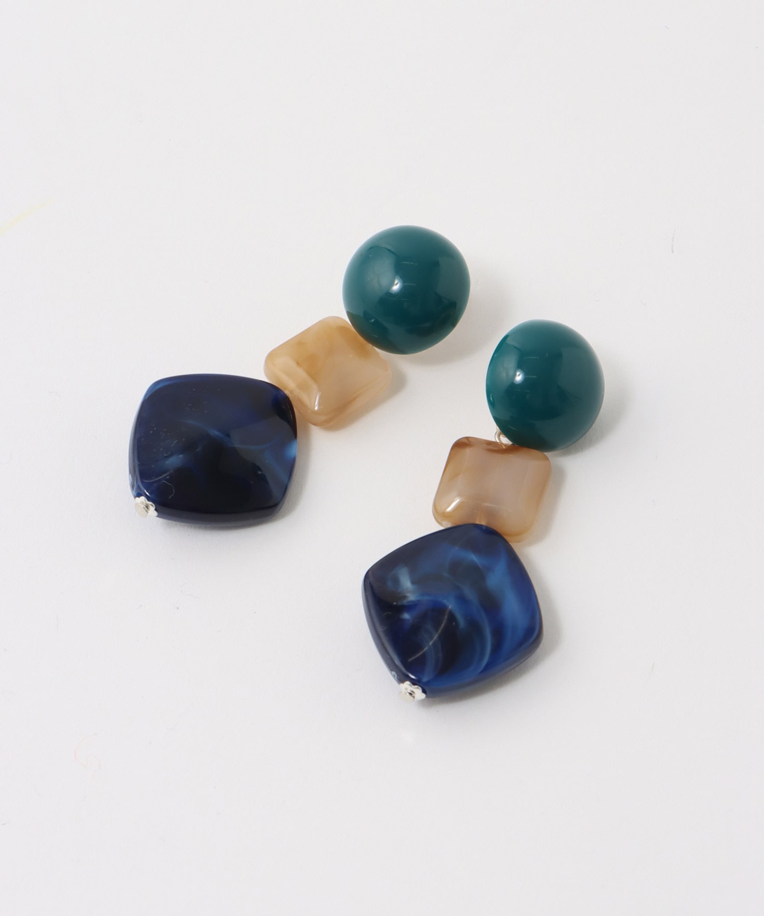 アクリルＭＩＸパーツピアス