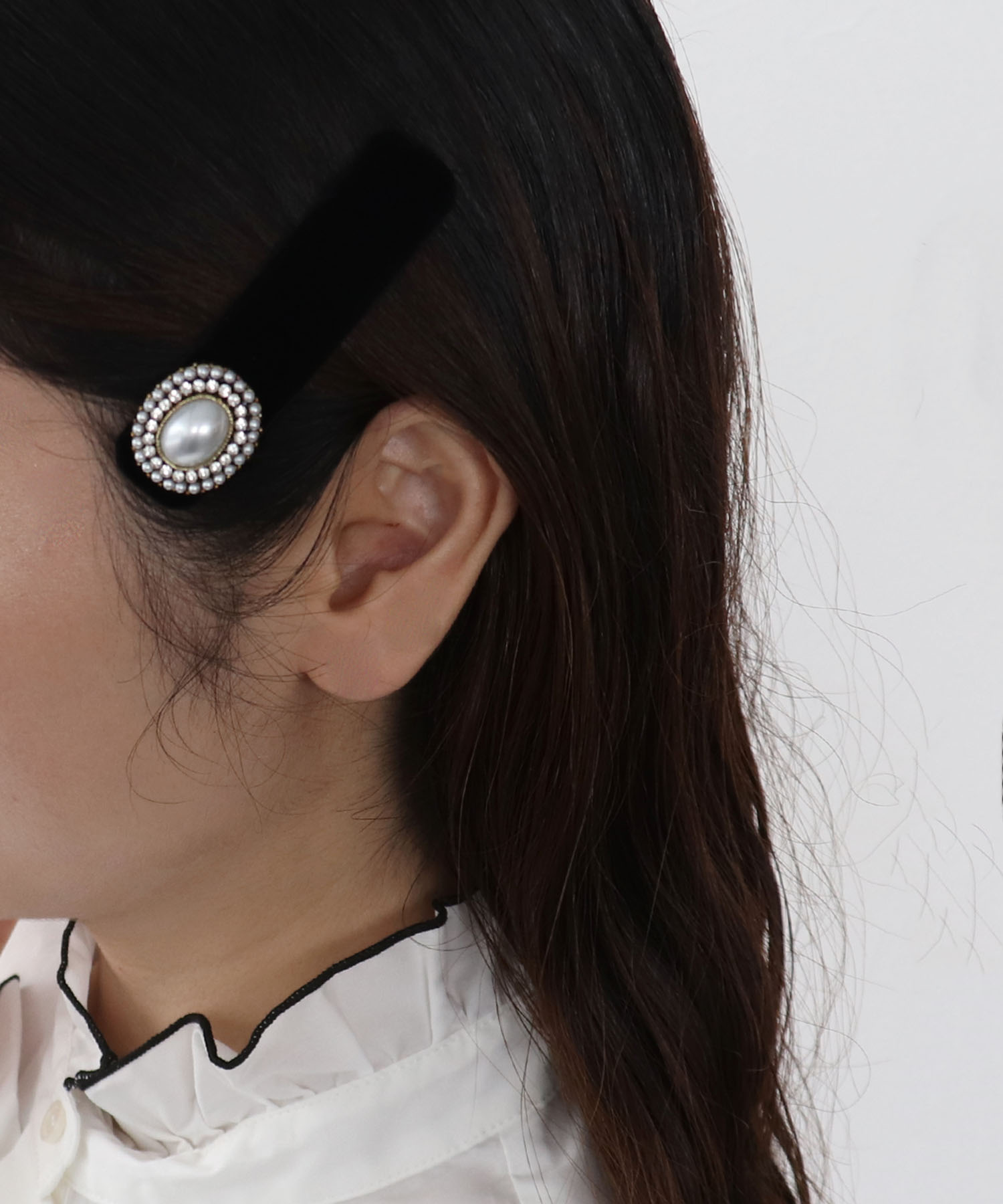パールベロアヘアクリップ