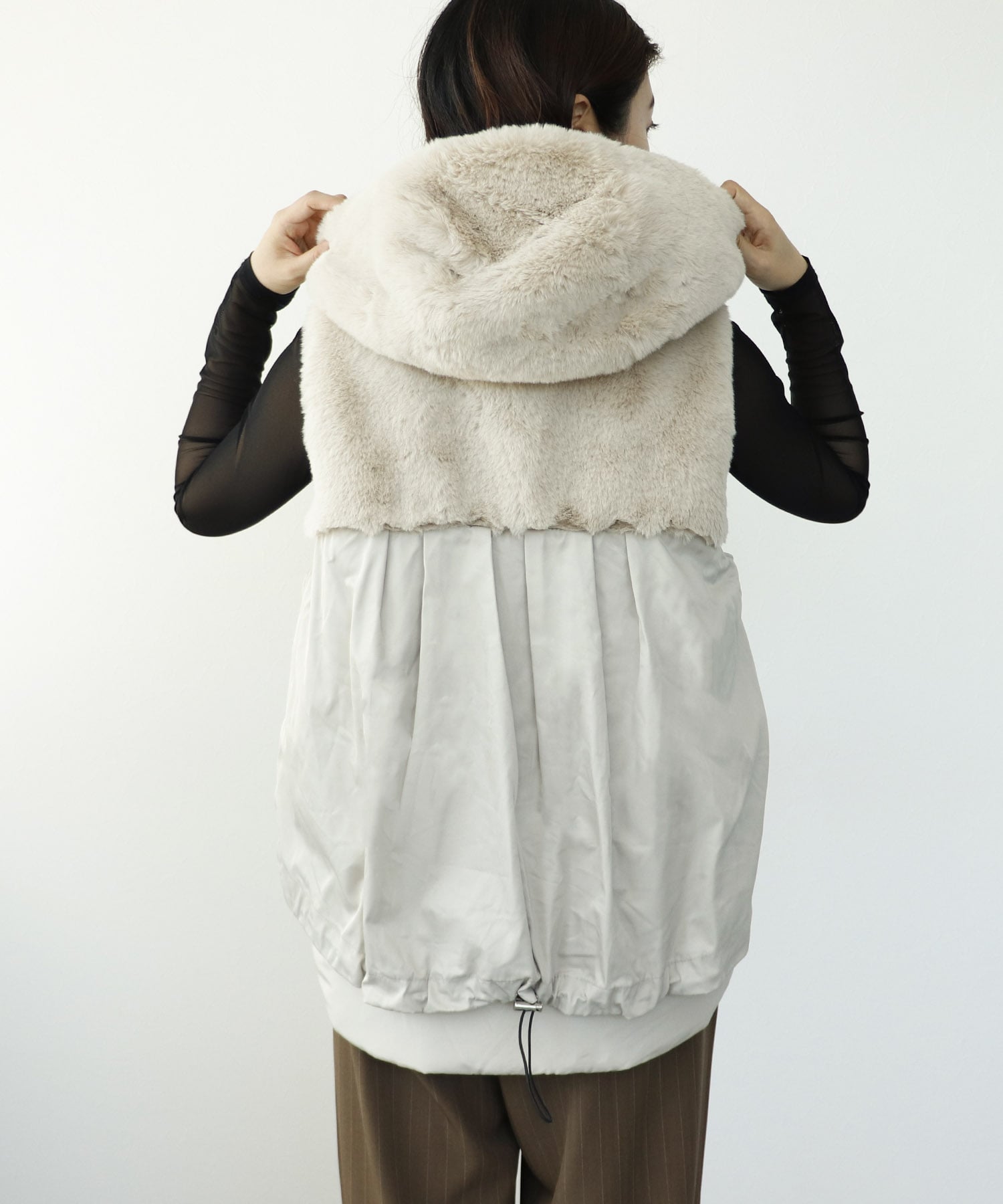【MARECHAL TERRE】FILLING FUR VEST 2026
