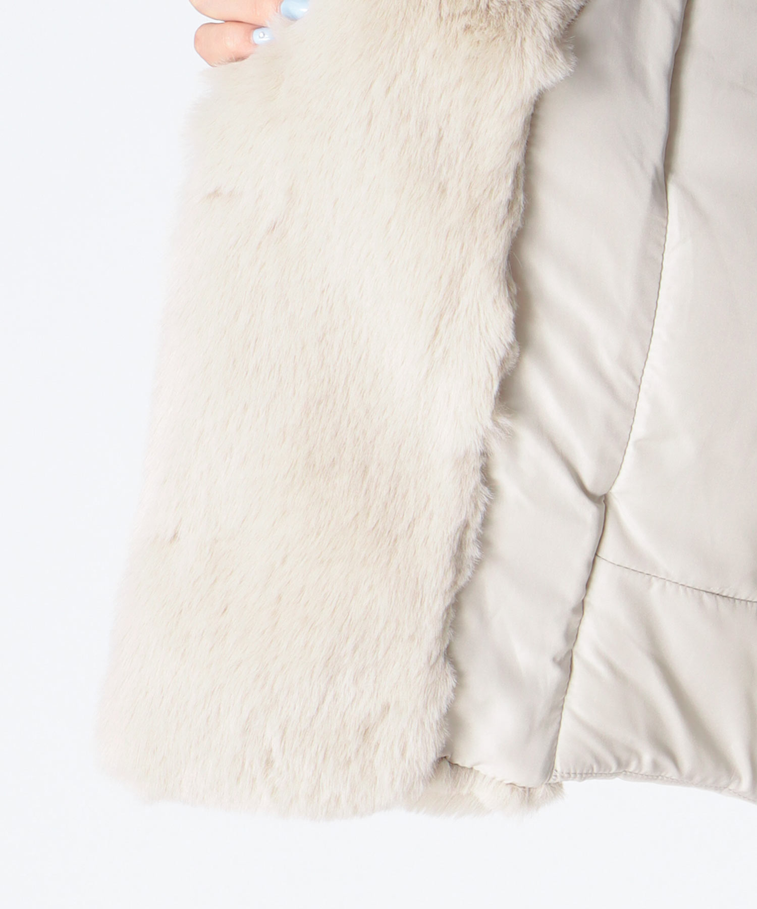 【MARECHAL TERRE】FILLING FUR VEST 2026