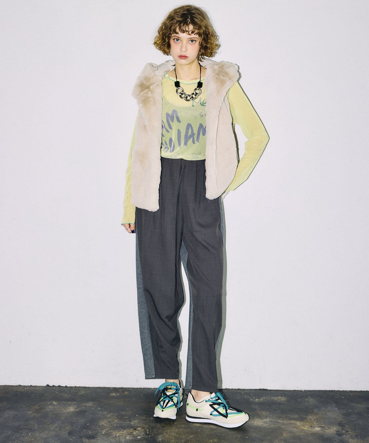 【MARECHAL TERRE】バックコンビネーションタックパンツ