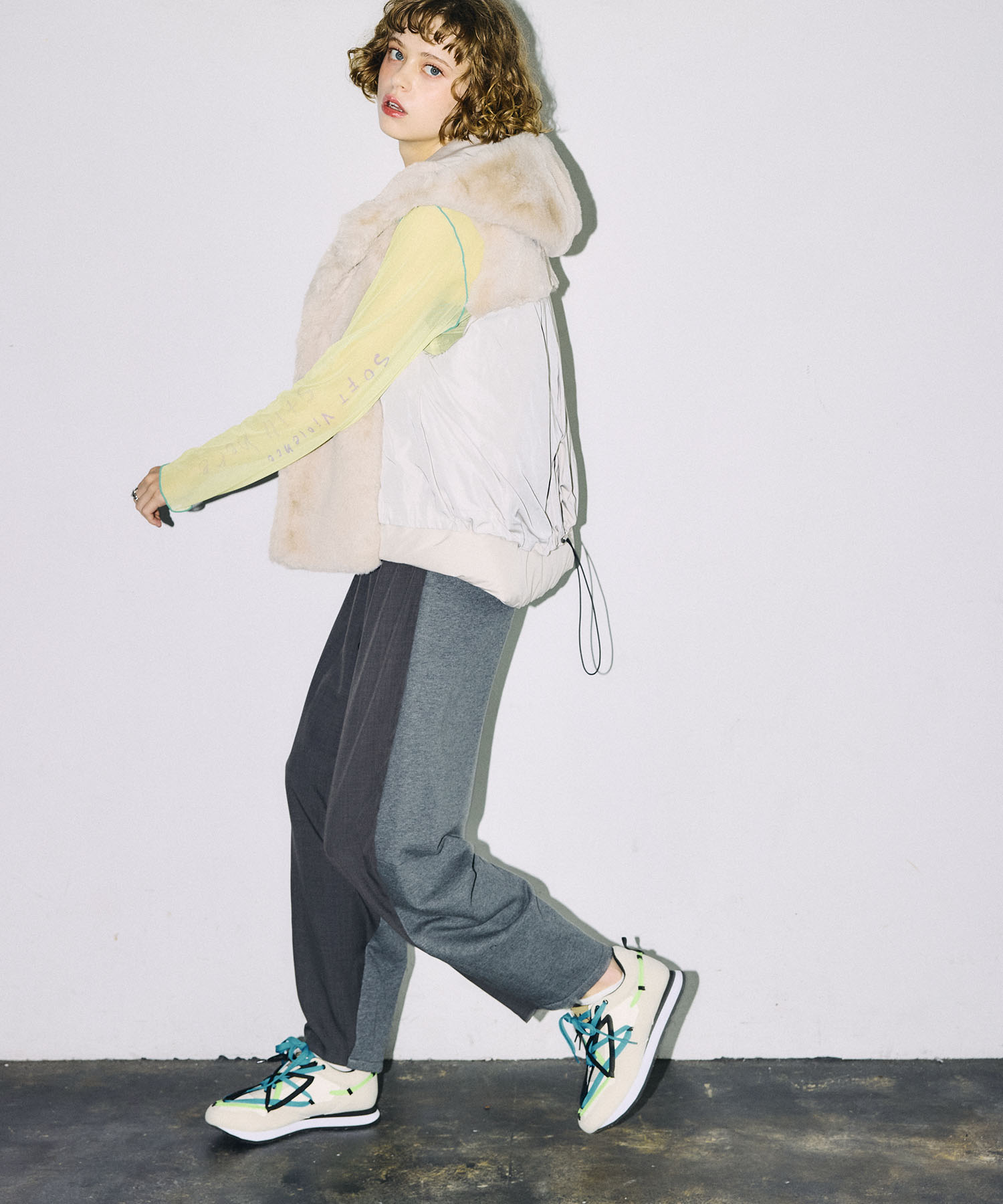【MARECHAL TERRE】バックコンビネーションタックパンツ