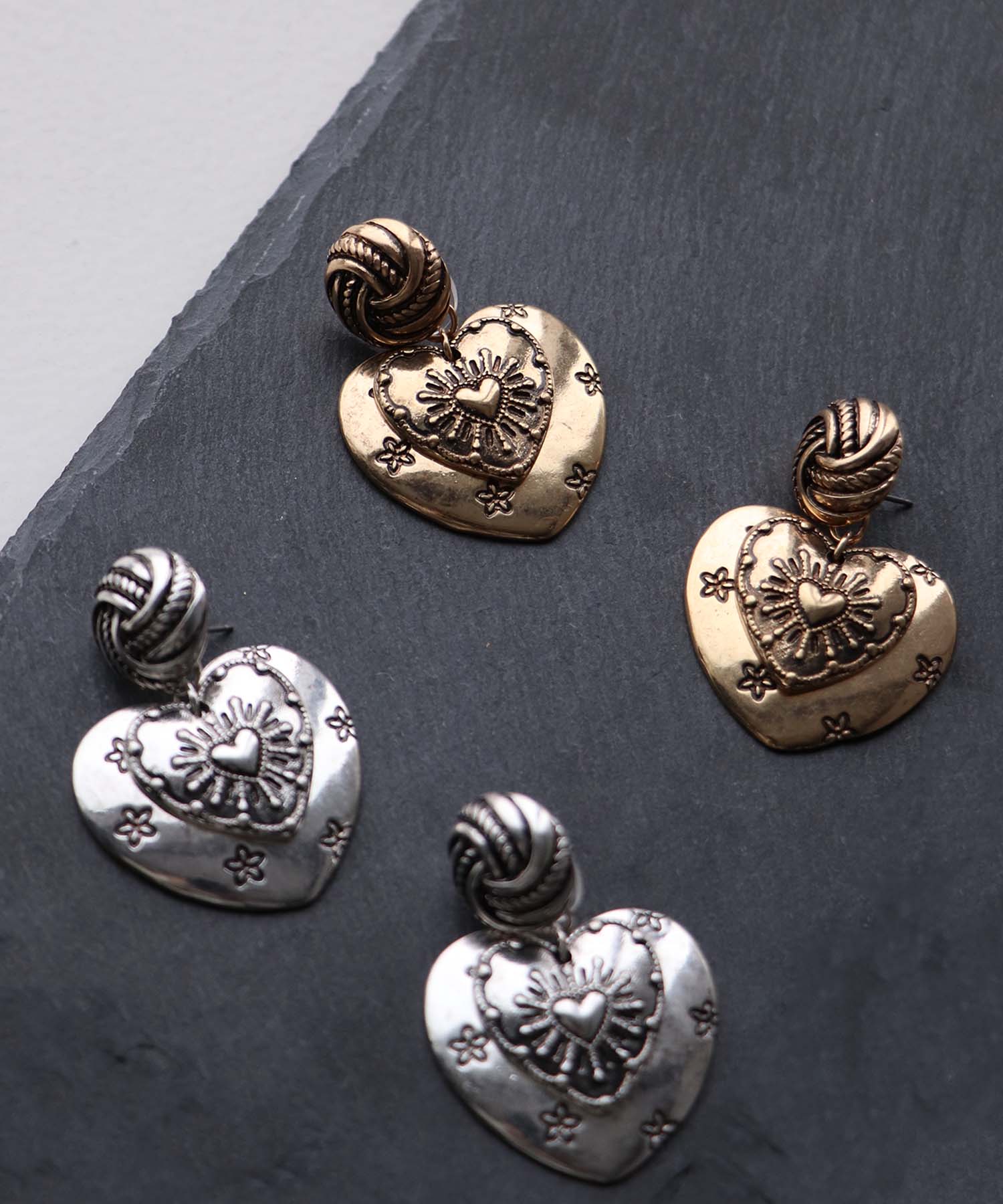 【LIMITED NUMBER】2WAYハートコンチョピアス
