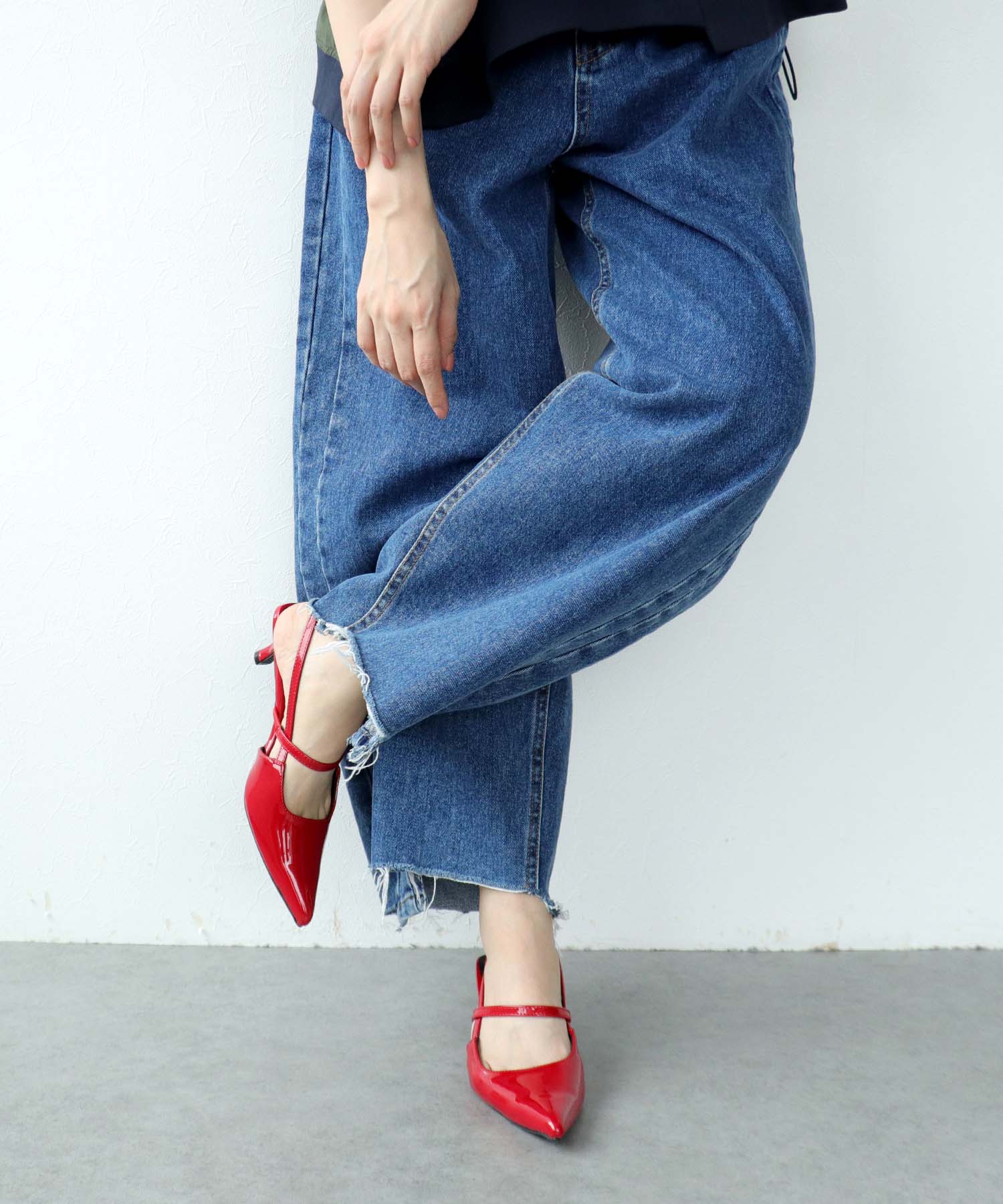 エナメルバックスリングパンプス