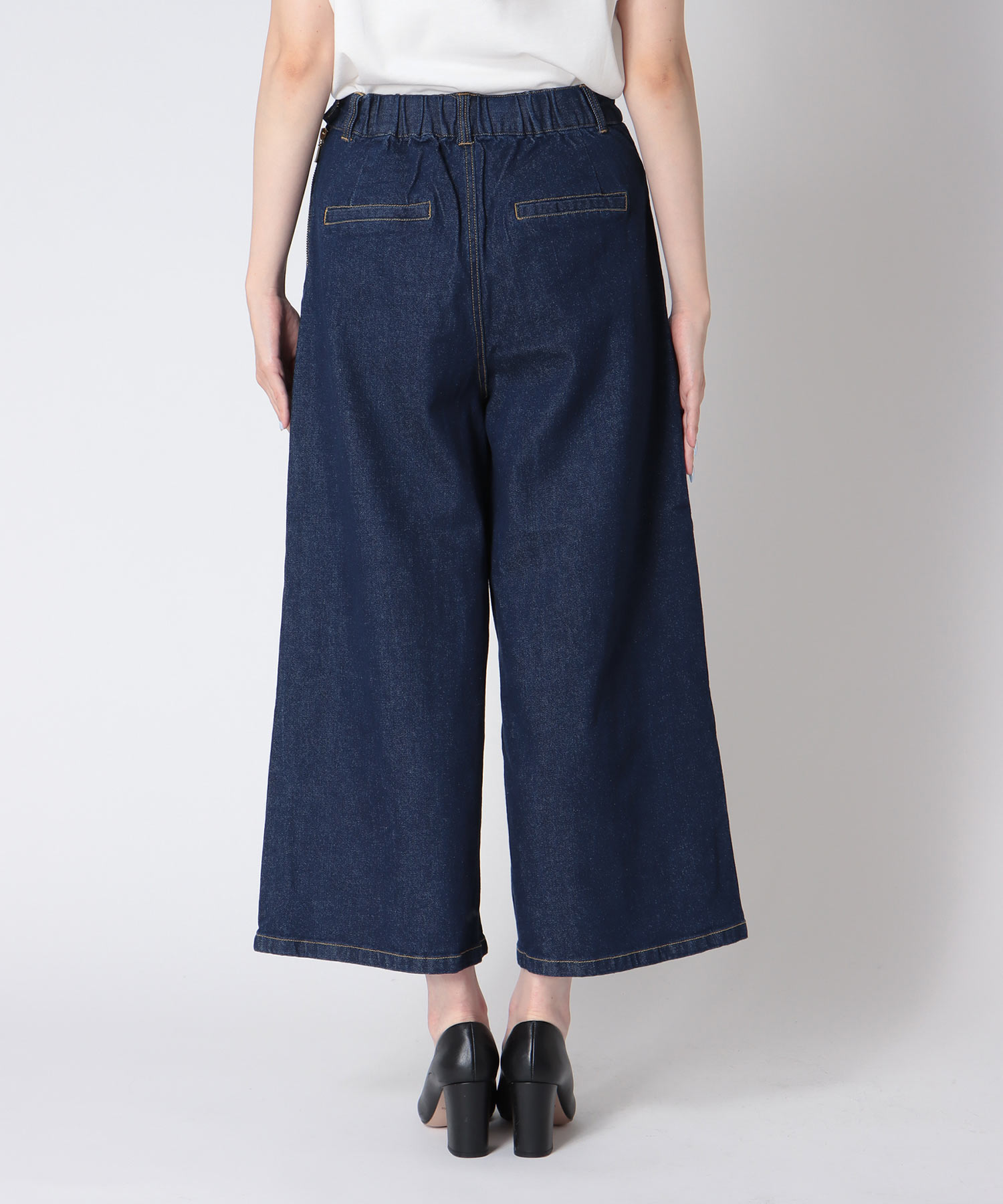 フロントZIPデニムパンツ