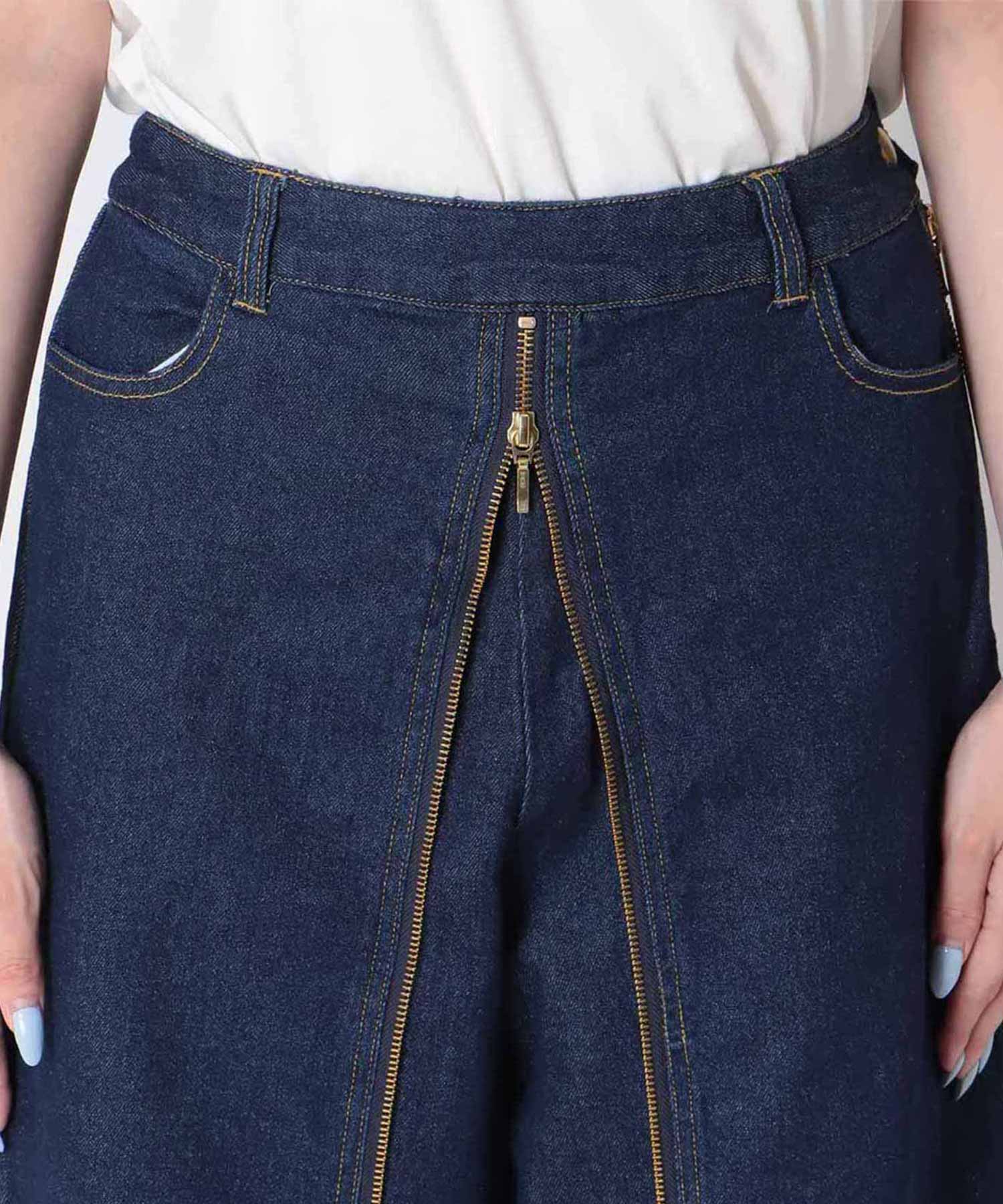 フロントZIPデニムパンツ