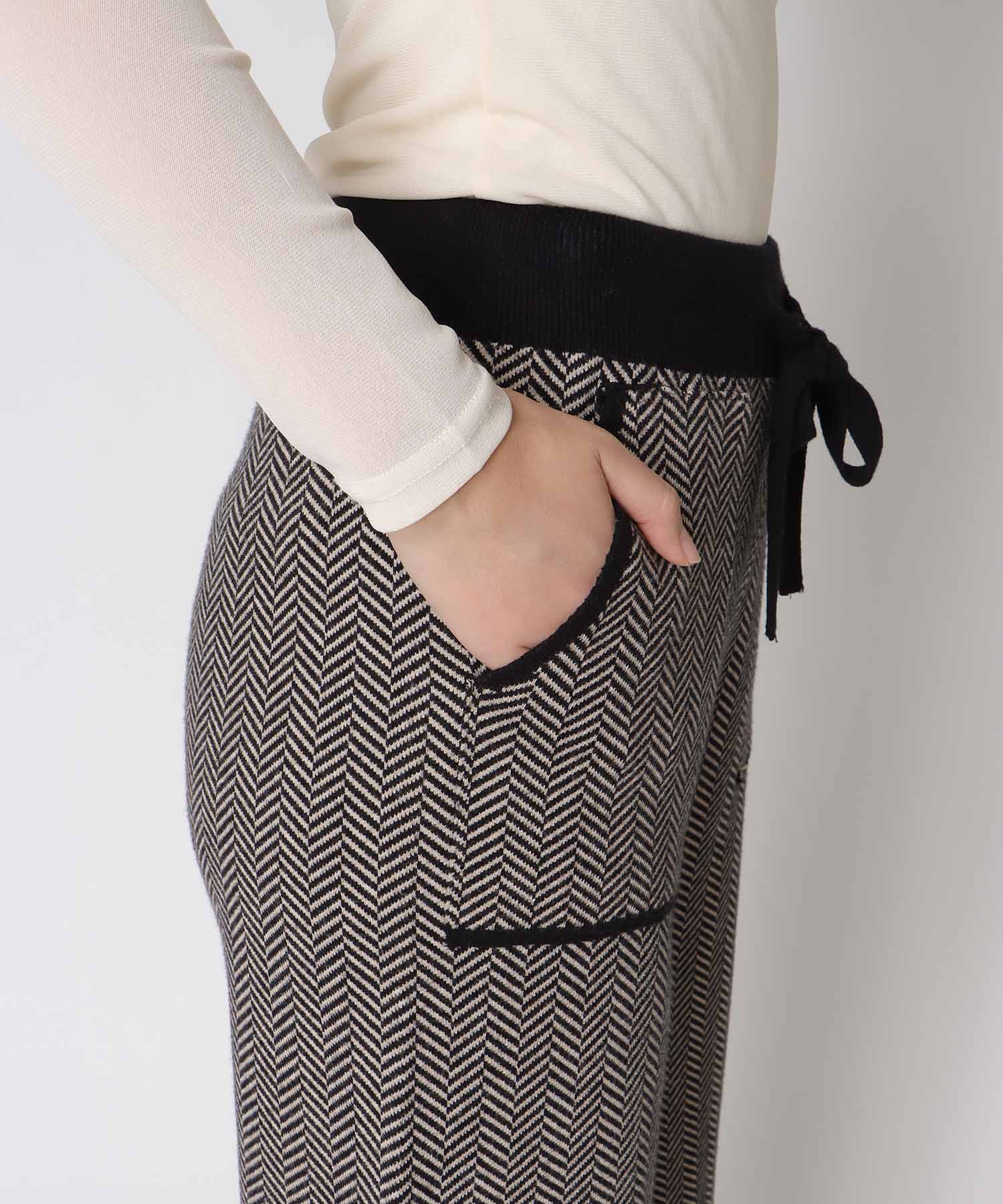 【WEB限定先行予約】ヘリンボーンニットパンツ