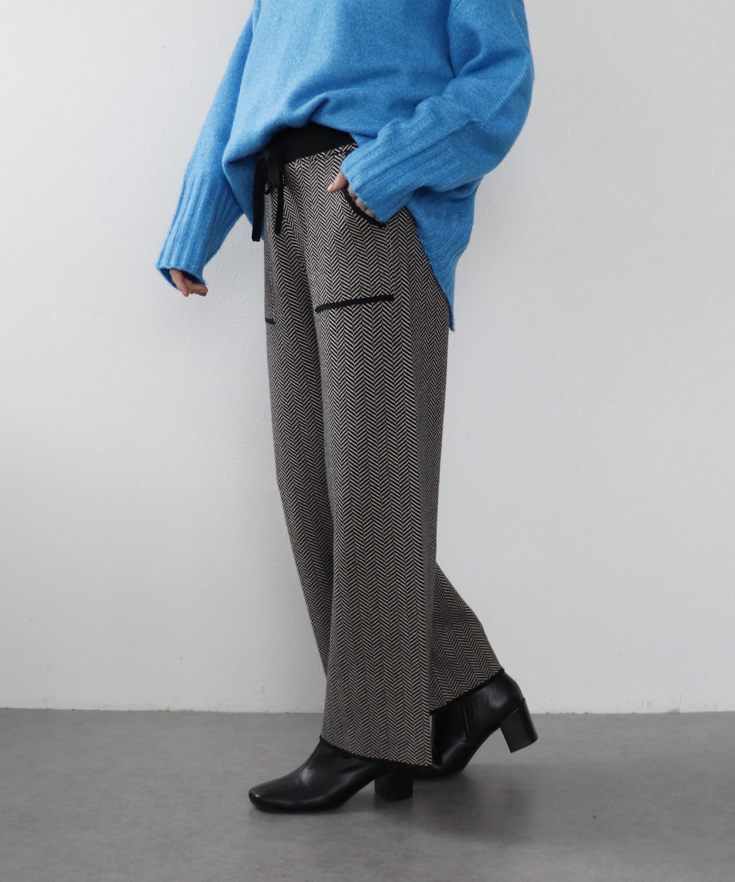 【WEB限定先行予約】ヘリンボーンニットパンツ