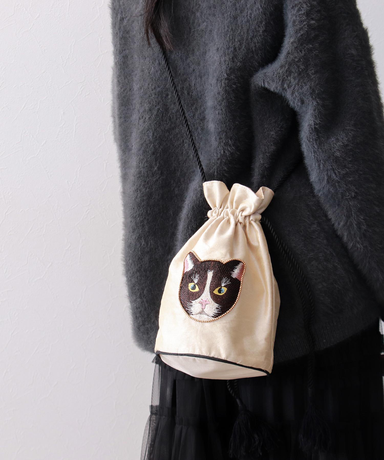 キャット刺繍巾着BAG