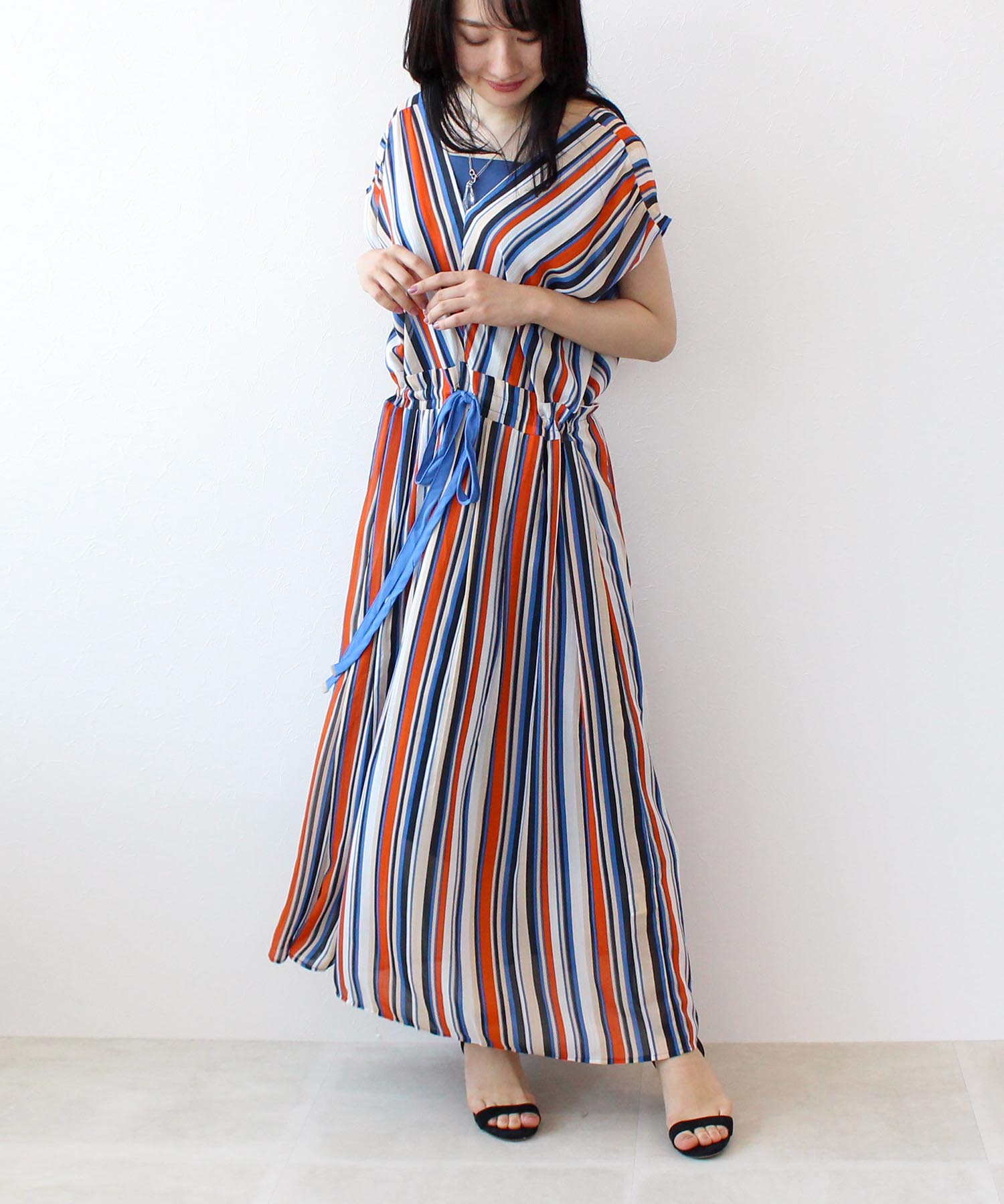 前後2way着用可能 マルチストライプワンピース On Jione Store アンドオン ジオン商事公式オンラインストア 前後2way着用可能 マルチストライプワンピース On Jione Store アンドオン ジオン商事公式オンラインストア