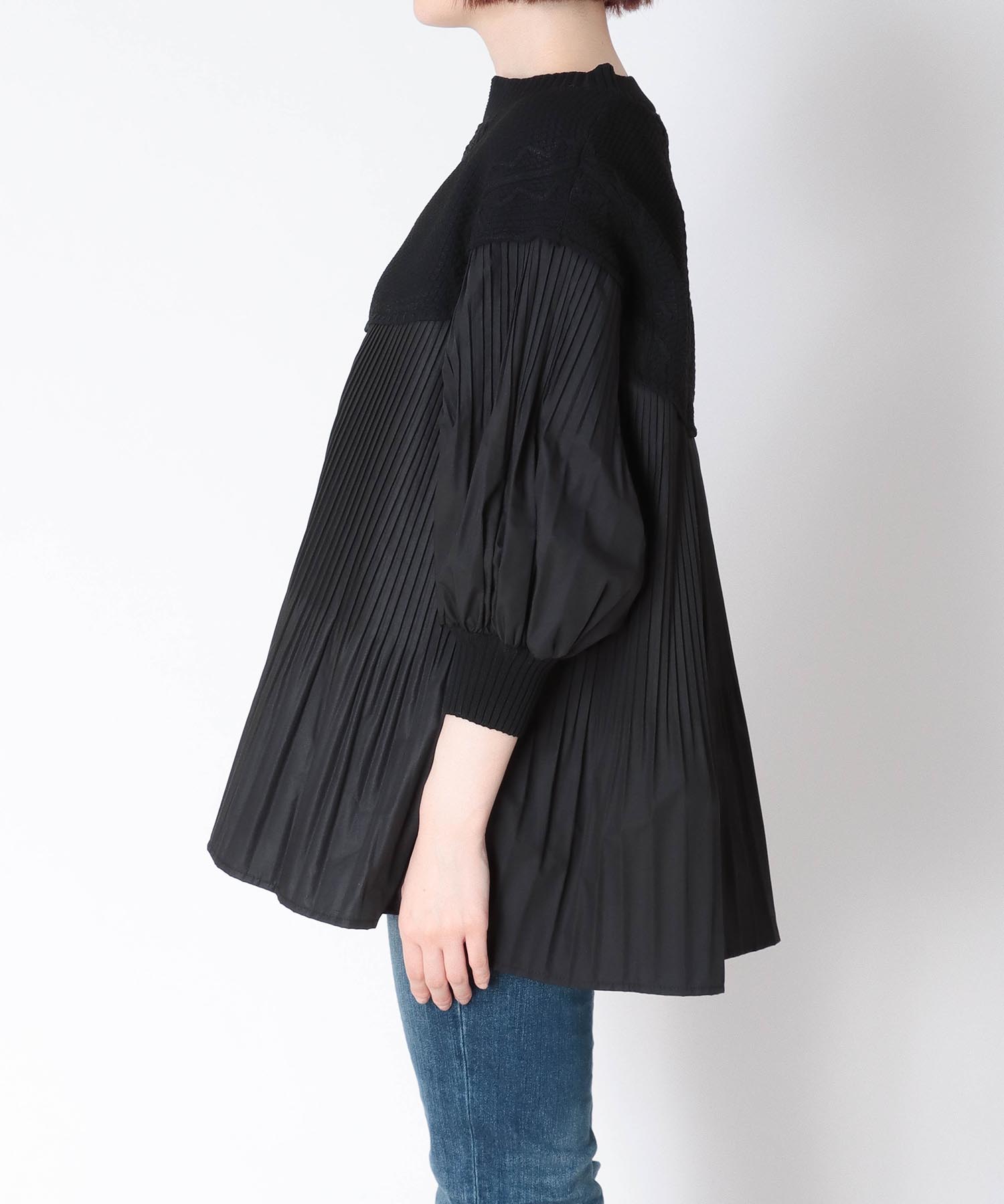 ケーブルニット切替プリーツプルオーバー | AND ON JIONE STORE 