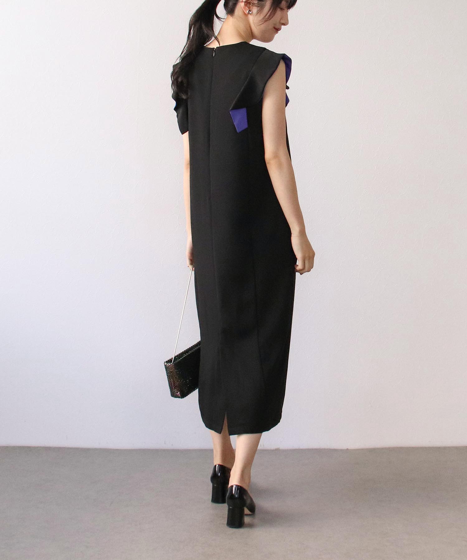 配色デザインスリーブワンピース | AND ON JIONE STORE(アンドオン
