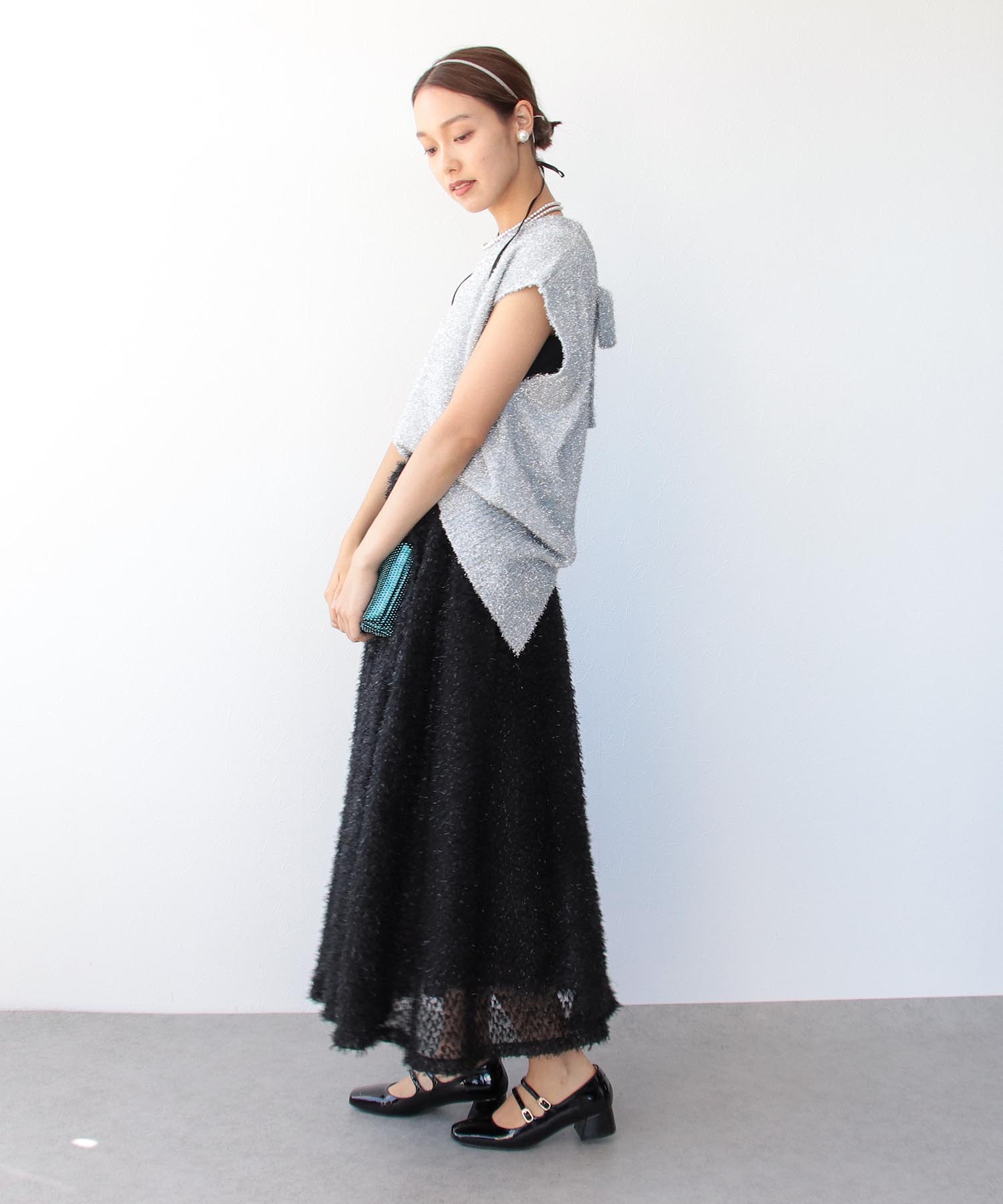 ラメニットバックリボンノースリーブニット | AND ON JIONE STORE