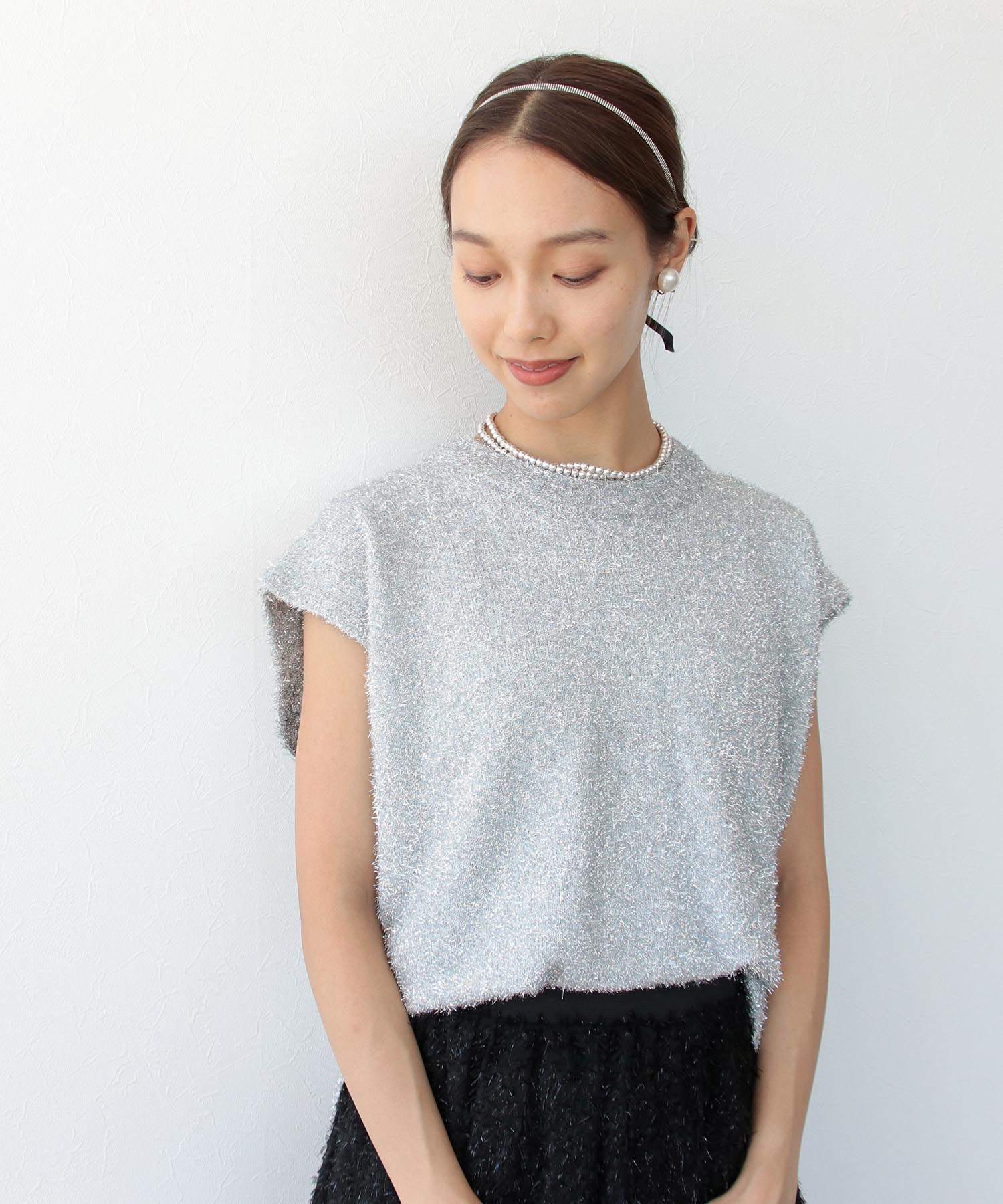 ラメニットバックリボンノースリーブニット | AND ON JIONE STORE