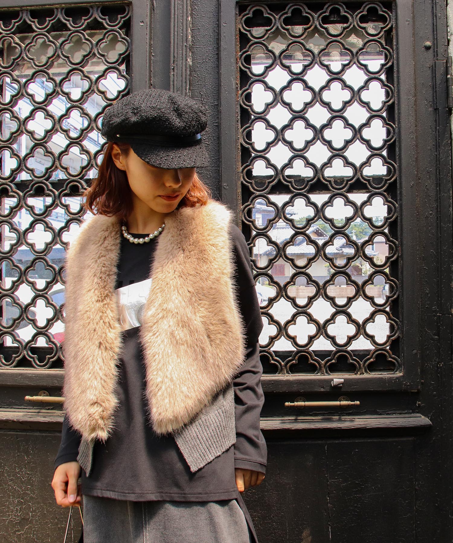 フェイクファー切替ショートベスト | AND ON JIONE STORE(アンドオン