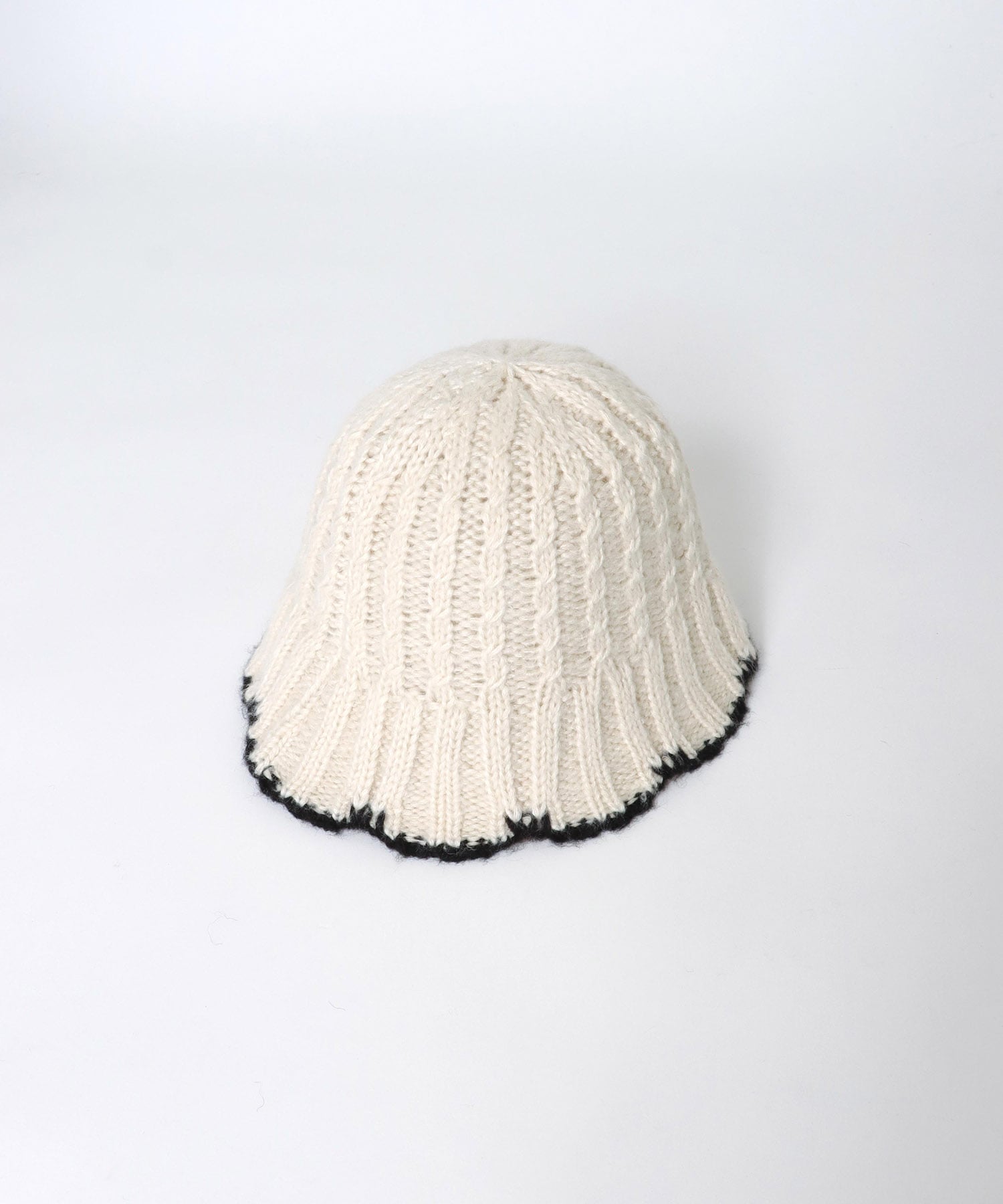 ケーブル編みニットバケットHAT