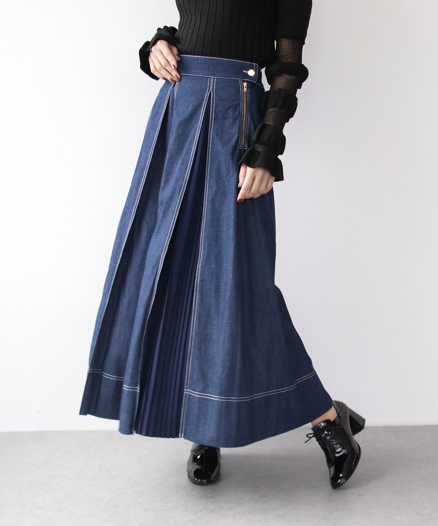 タックプリーツスカート | AND ON JIONE STORE(アンドオン)ジオン