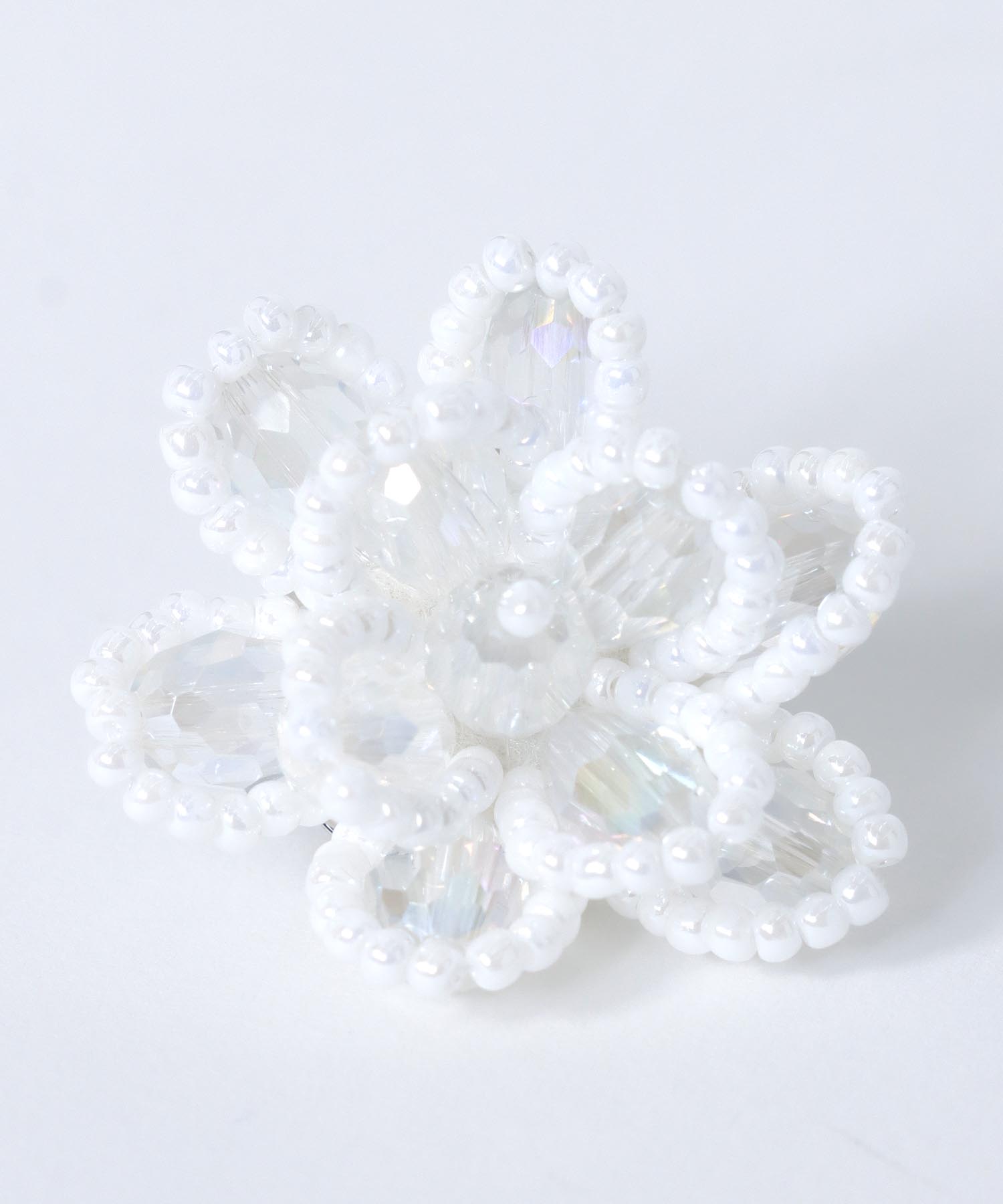 カットビーズフラワーピアス | AND ON JIONE STORE（アンドオン