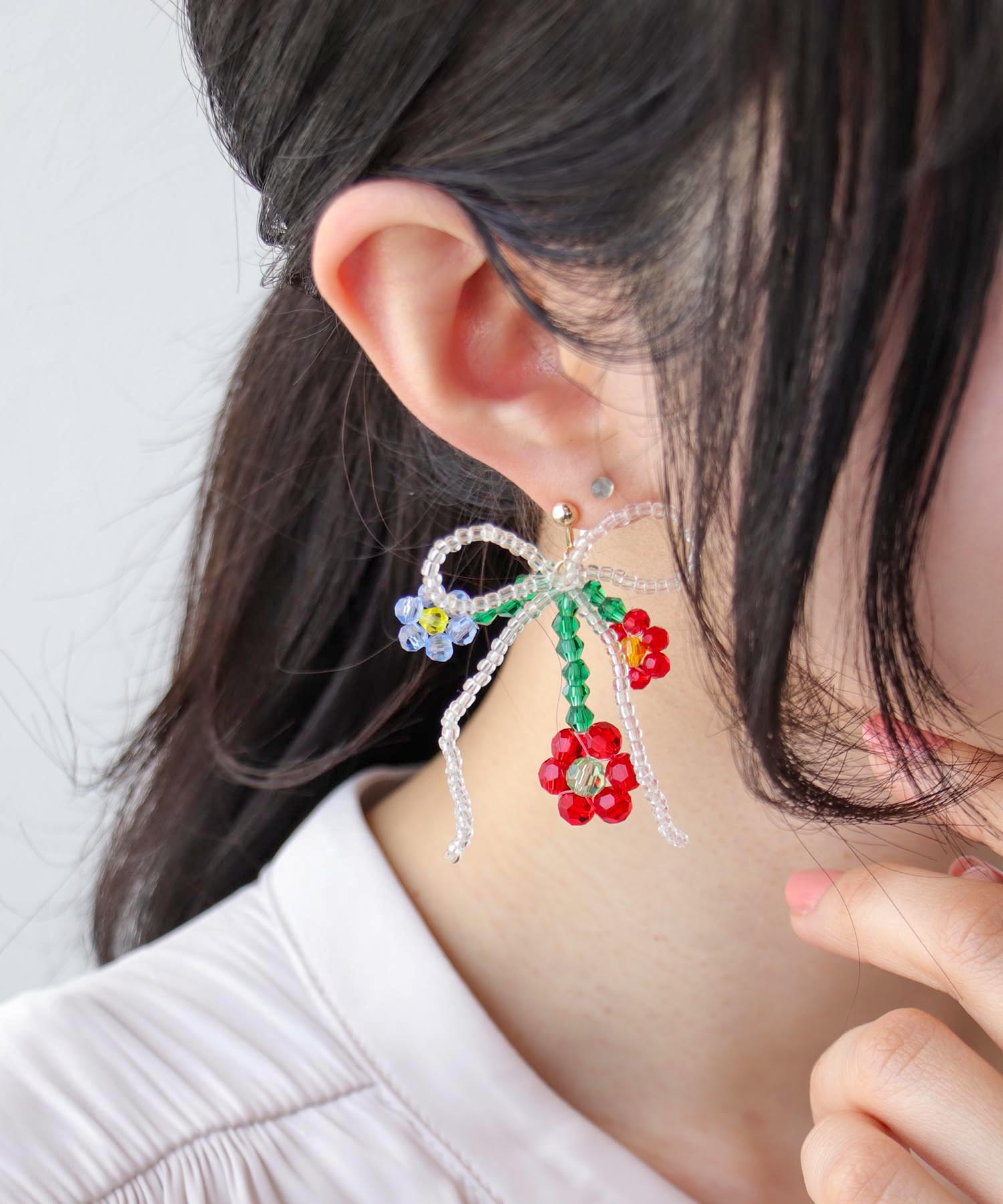 フラワービーズリボンイヤリング | AND ON JIONE STORE