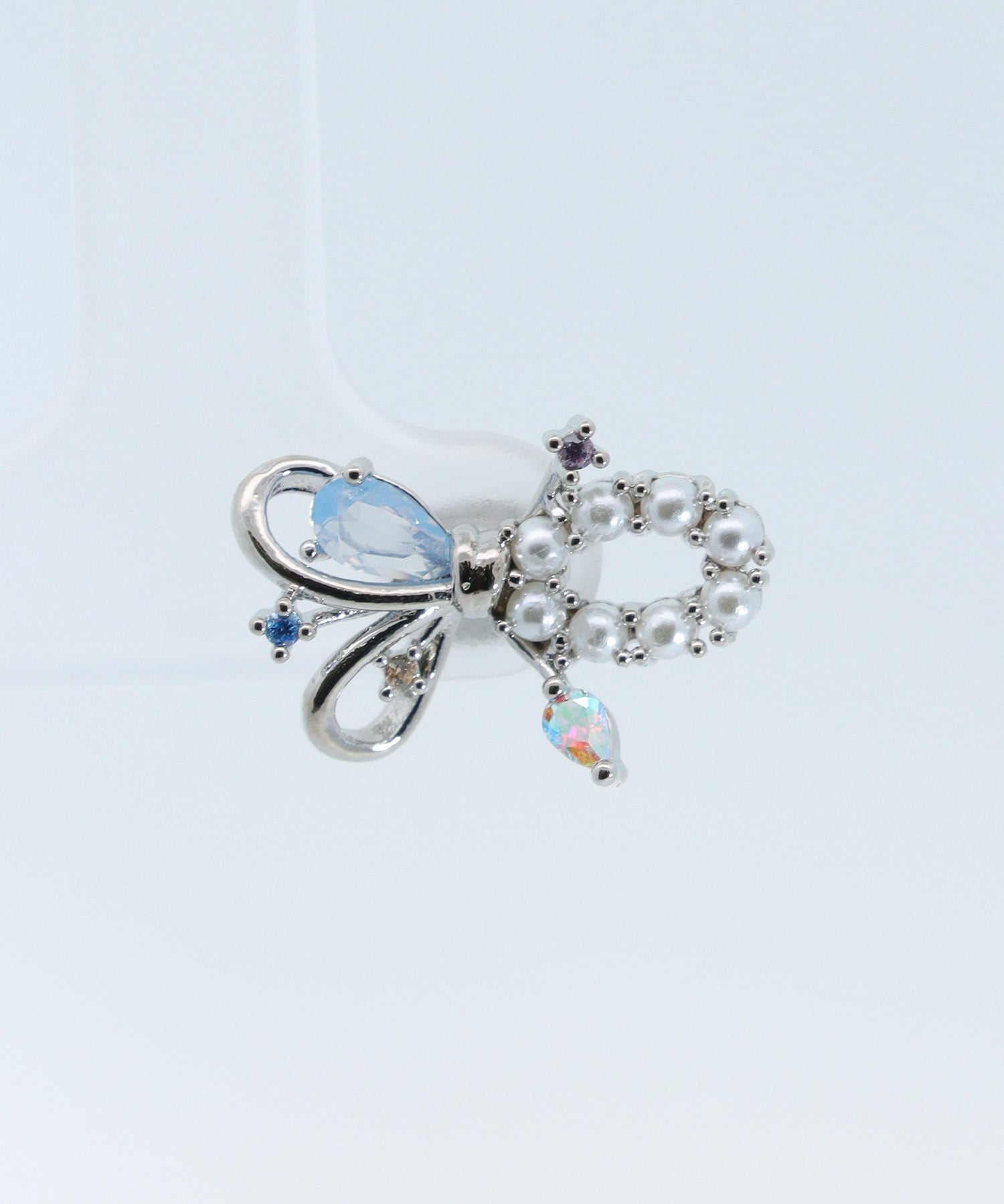 リボンビジュピアス