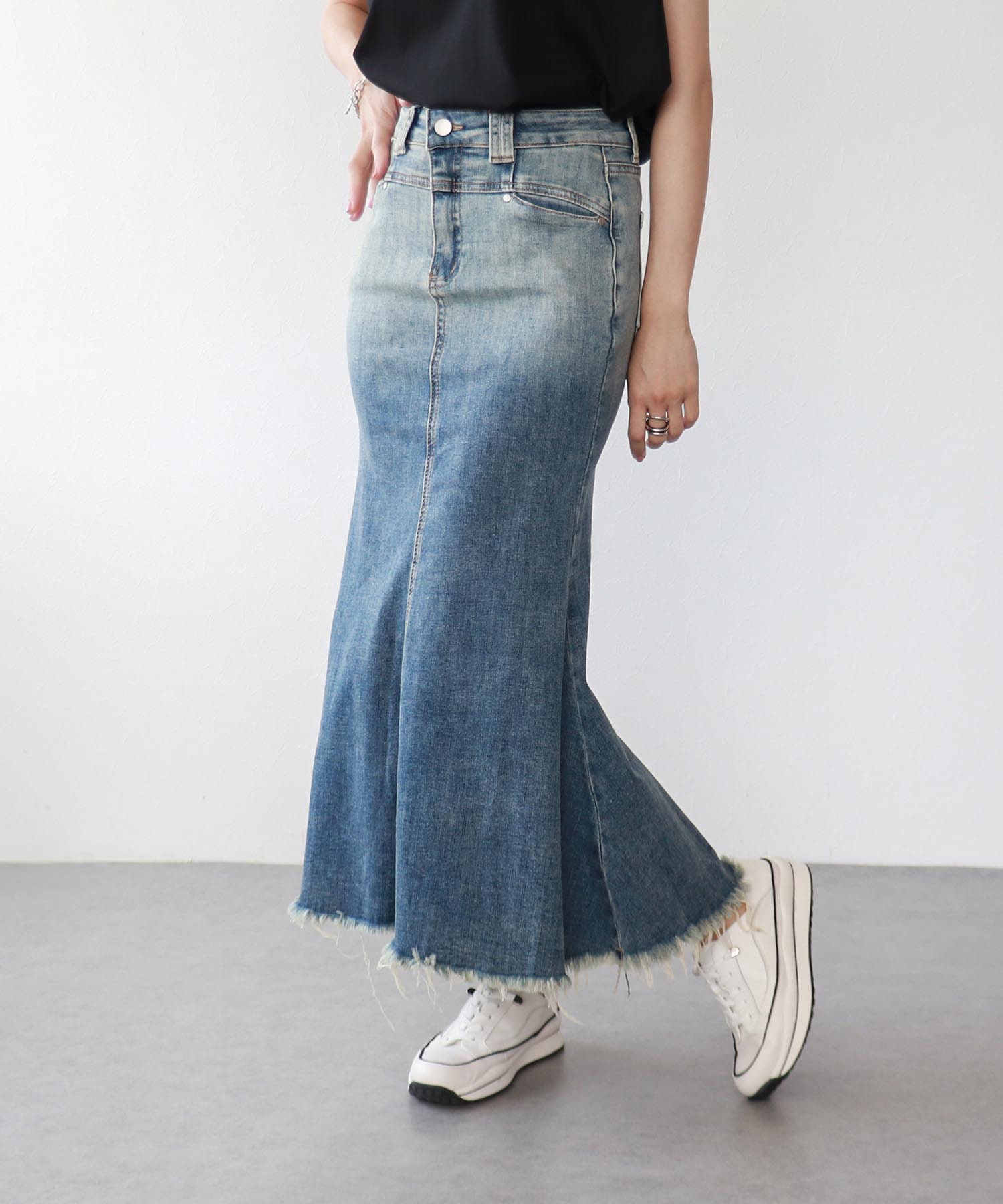 グラデーションマーメイドデニムスカート | AND ON JIONE STORE  