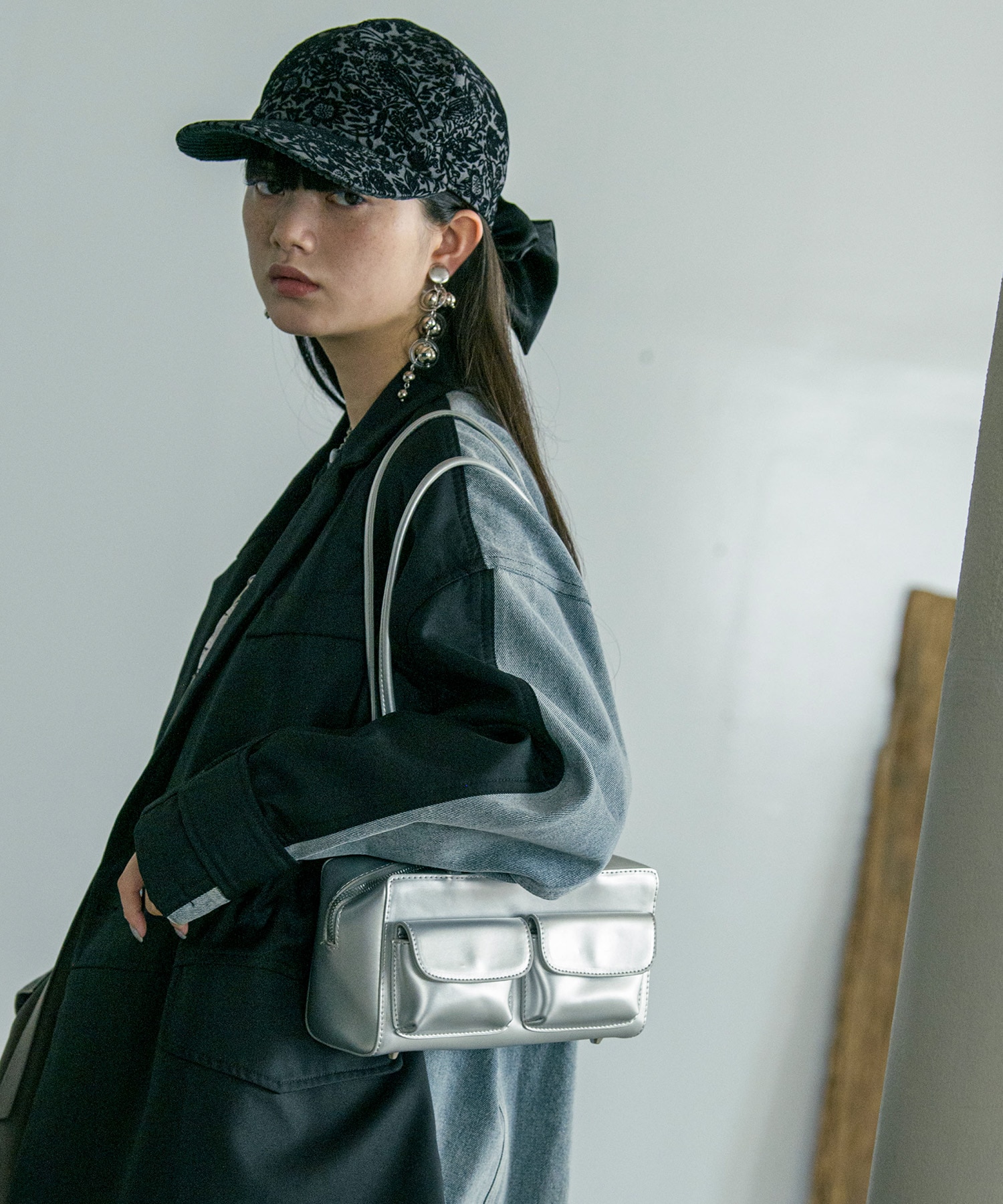 WポケットロングハンドルボストンBAG | AND ON JIONE STORE