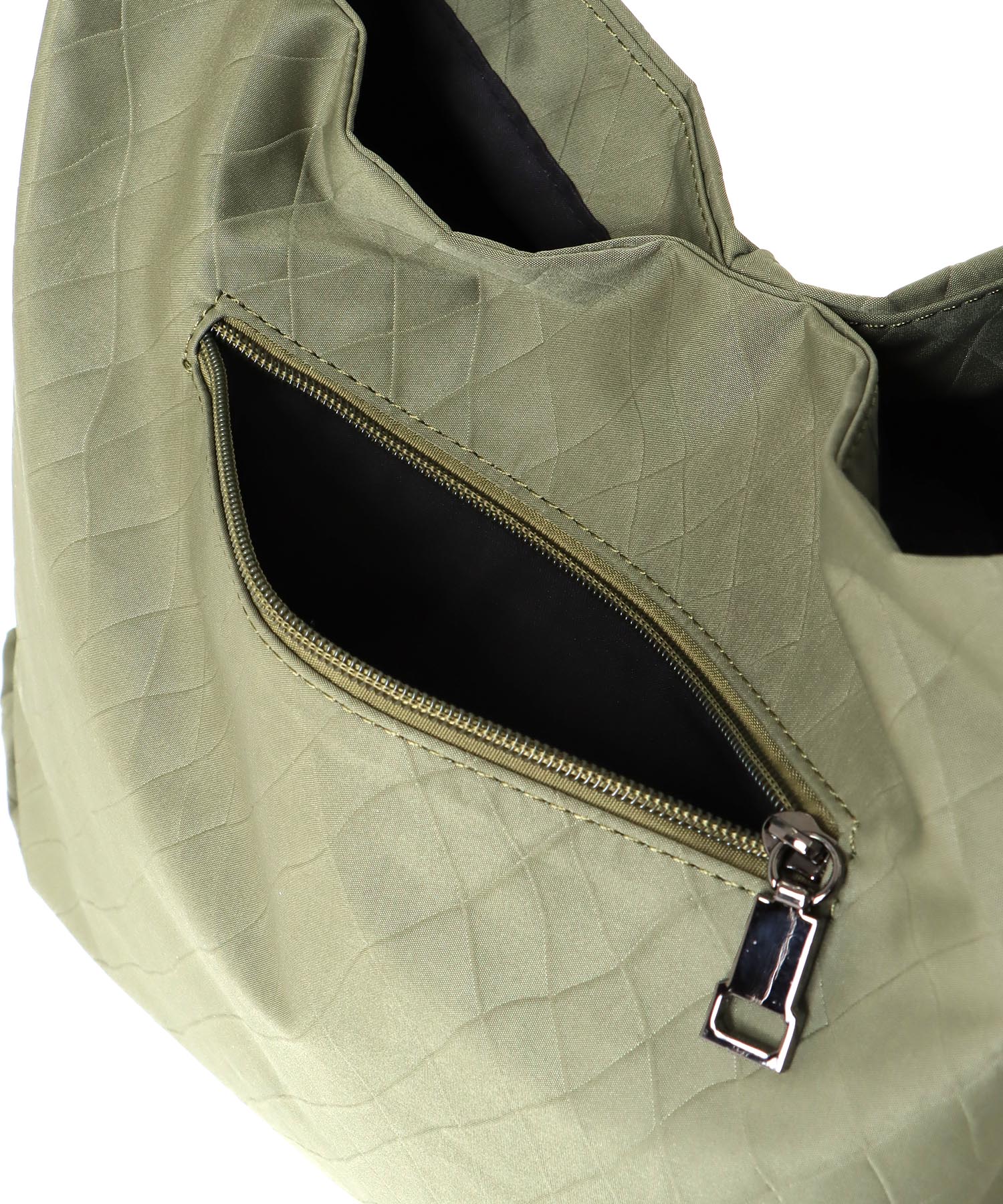 センタージッパーポケット３ＷＡＹショルダーBAG | AND ON JIONE STORE（アンドオン）ジオン商事公式オンラインストア