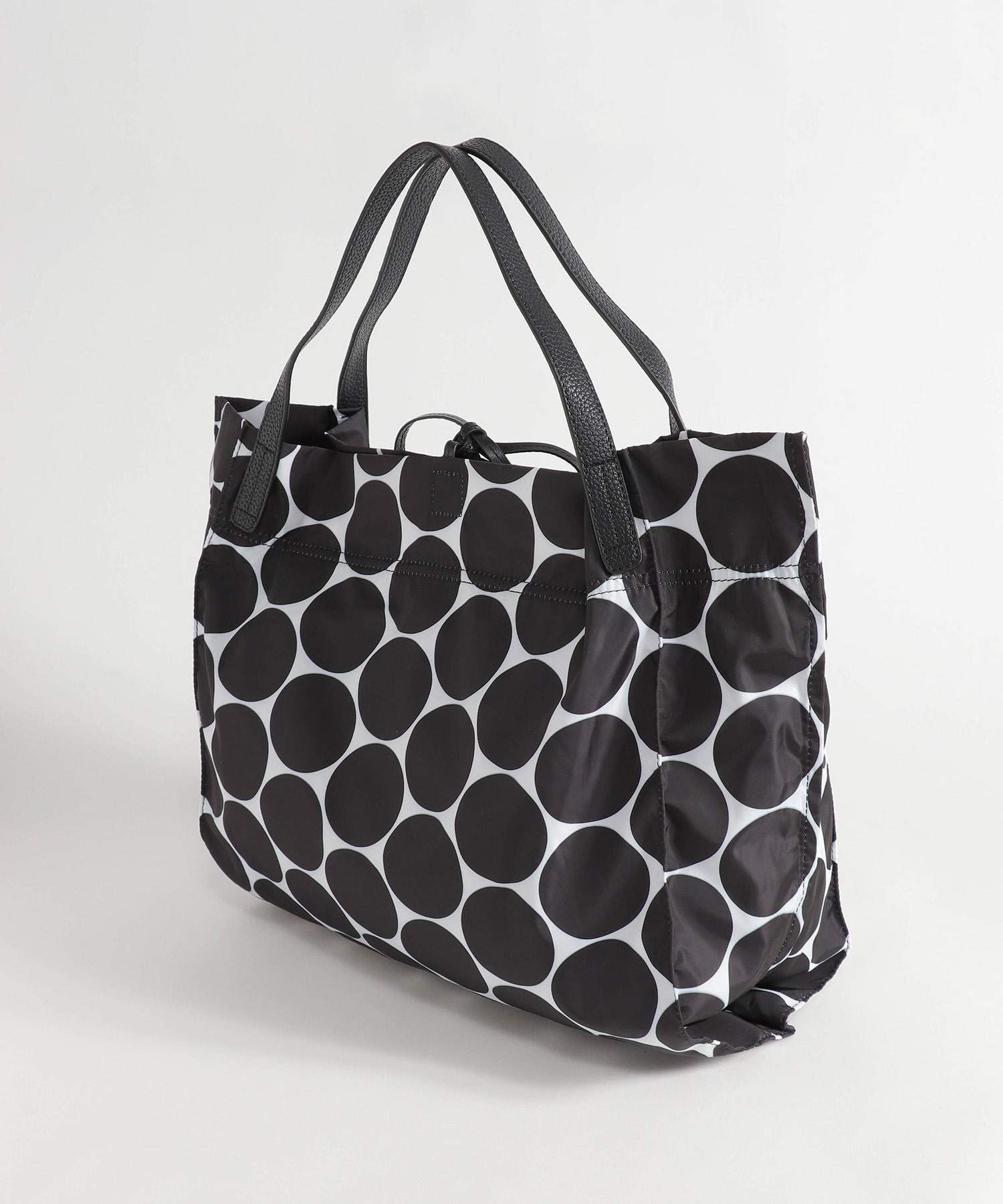プリントナイロンビックトートBAG