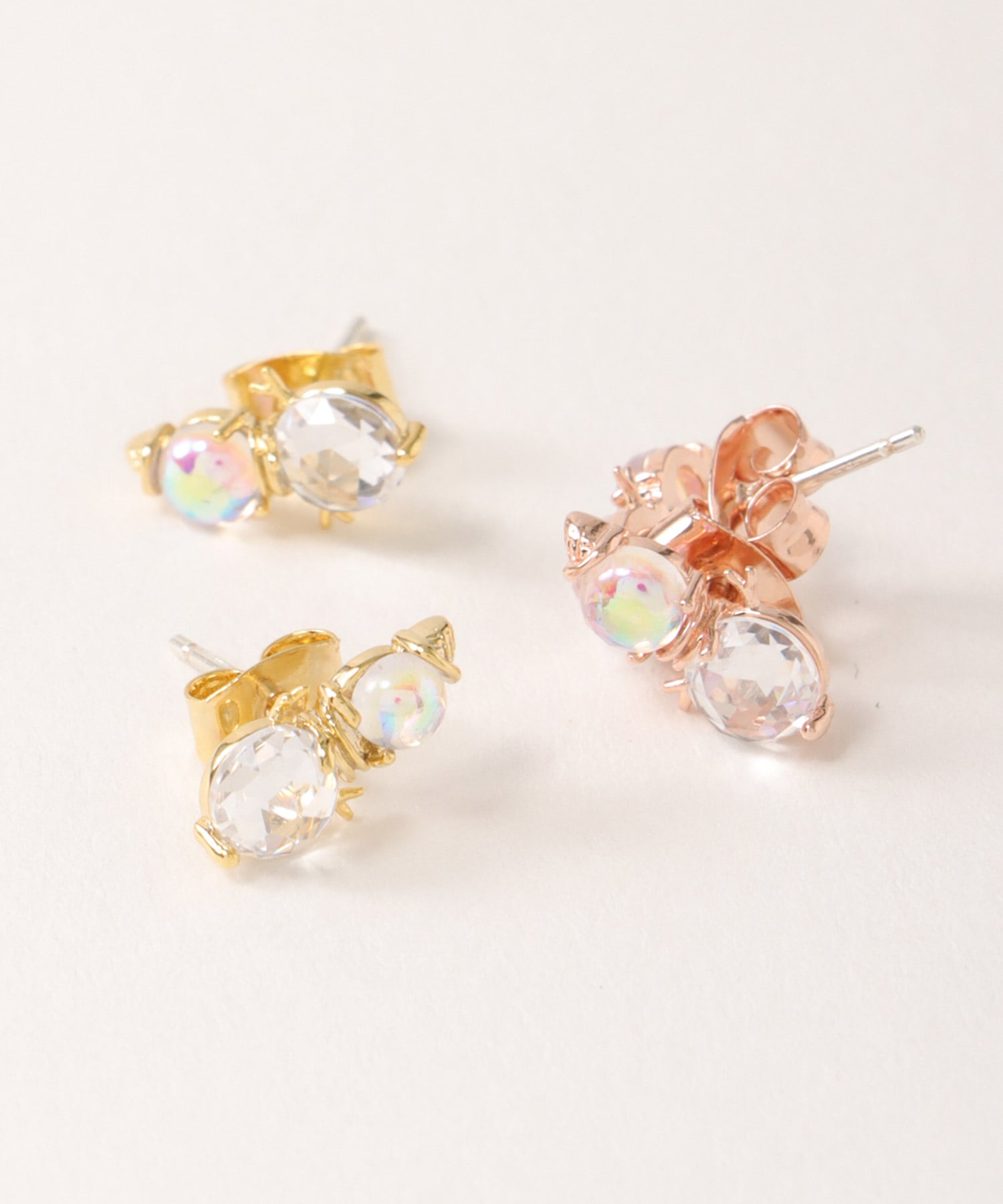 ユキダルマピアス