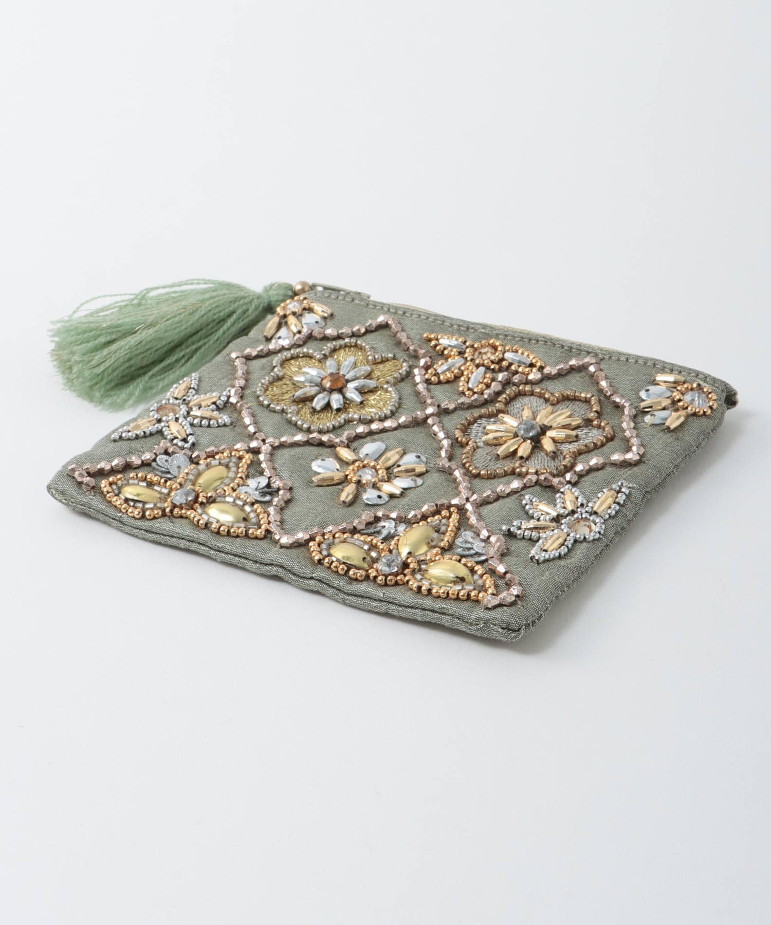 ビーズ刺繍ポーチ
