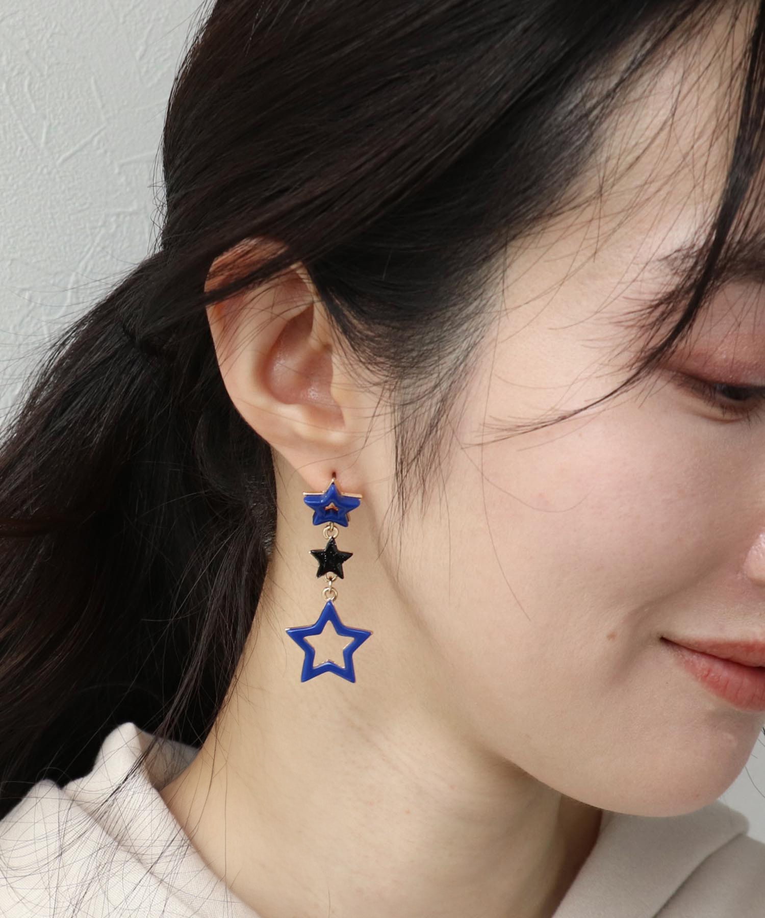 スターフレームピアス