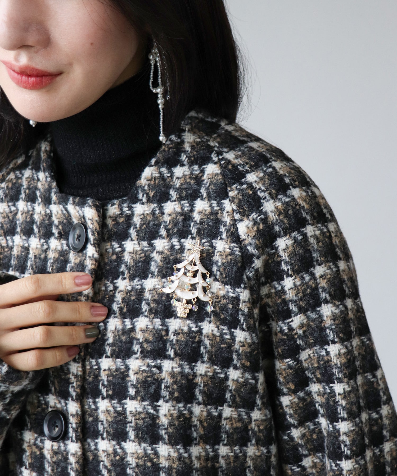 ホワイトクリスマスツリーブローチ