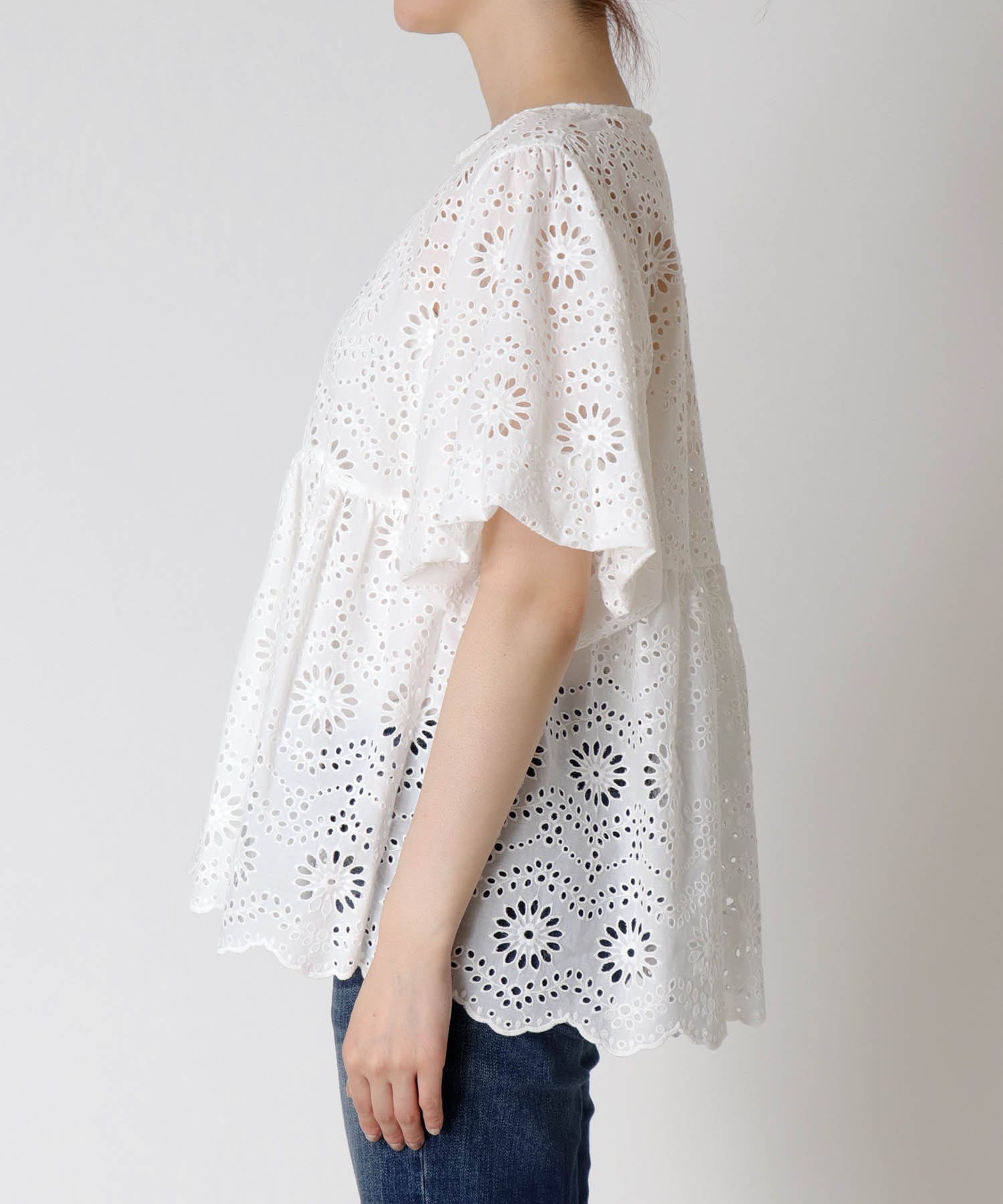 コットン刺繍ブラウス