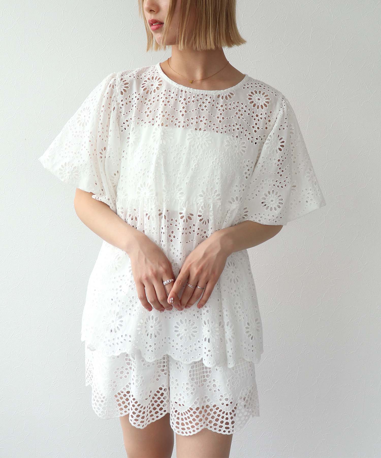 コットン刺繍ショートパンツ
