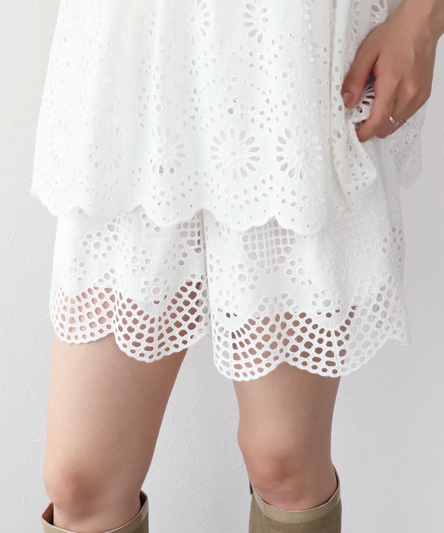 コットン刺繍ショートパンツ