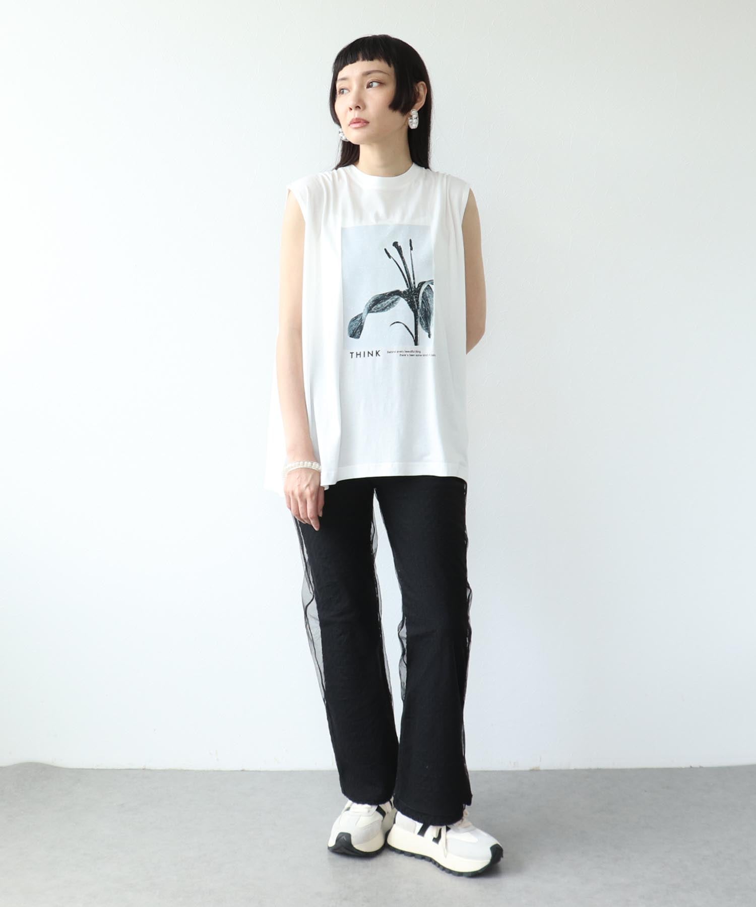 ノースリーブモノクロフォトプリントTシャツ