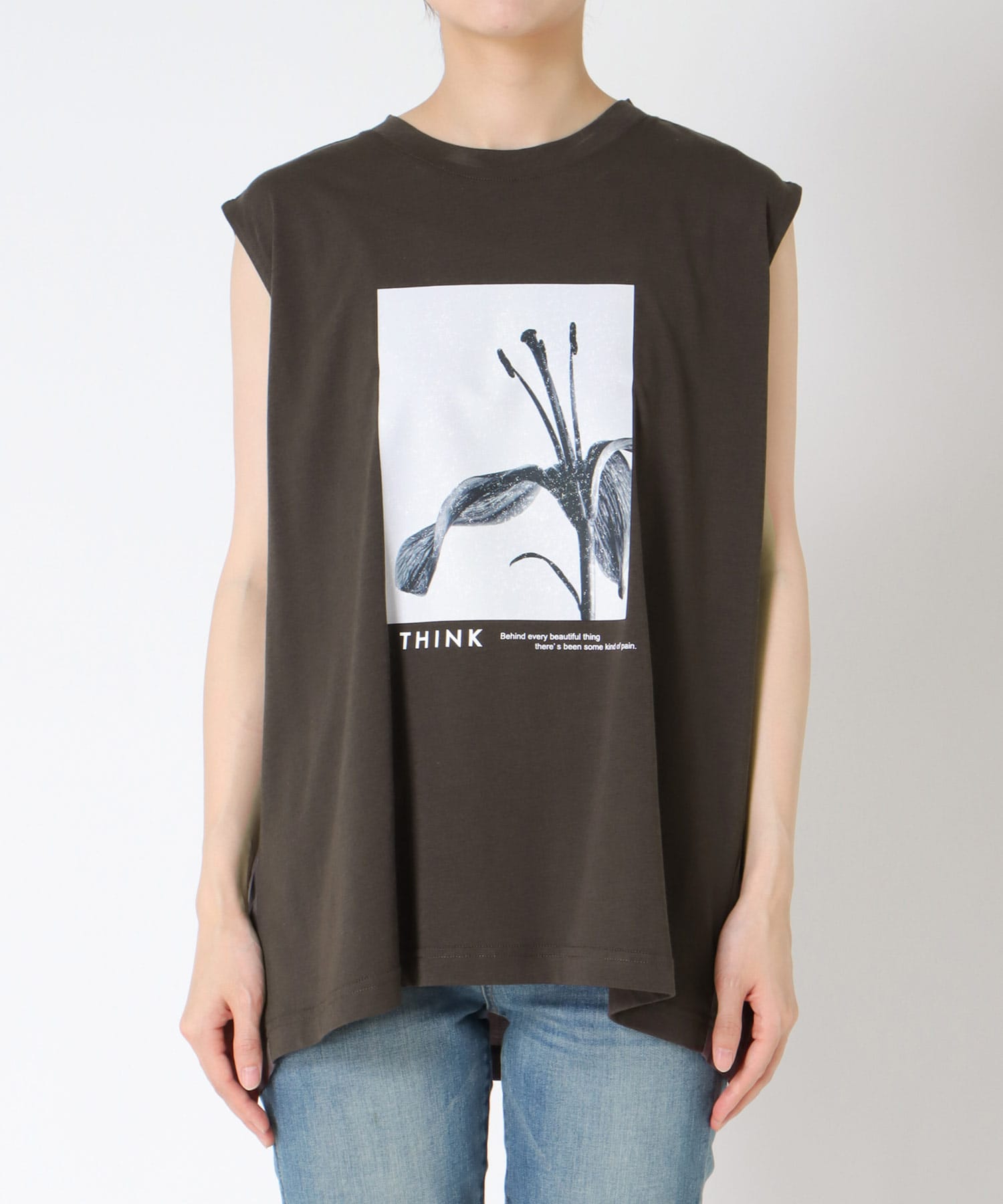 ノースリーブモノクロフォトプリントTシャツ