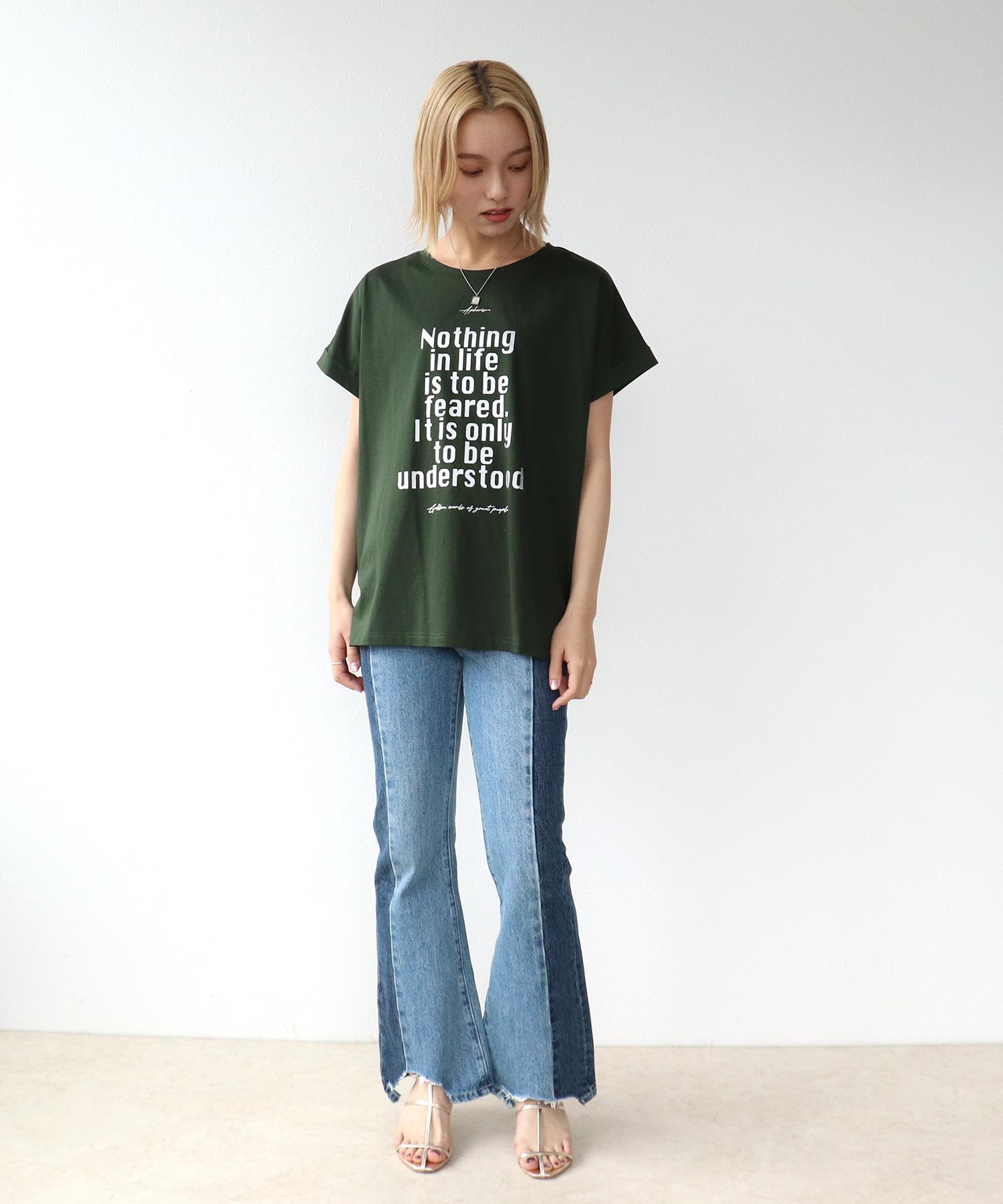 箔プリントルーズTシャツ
