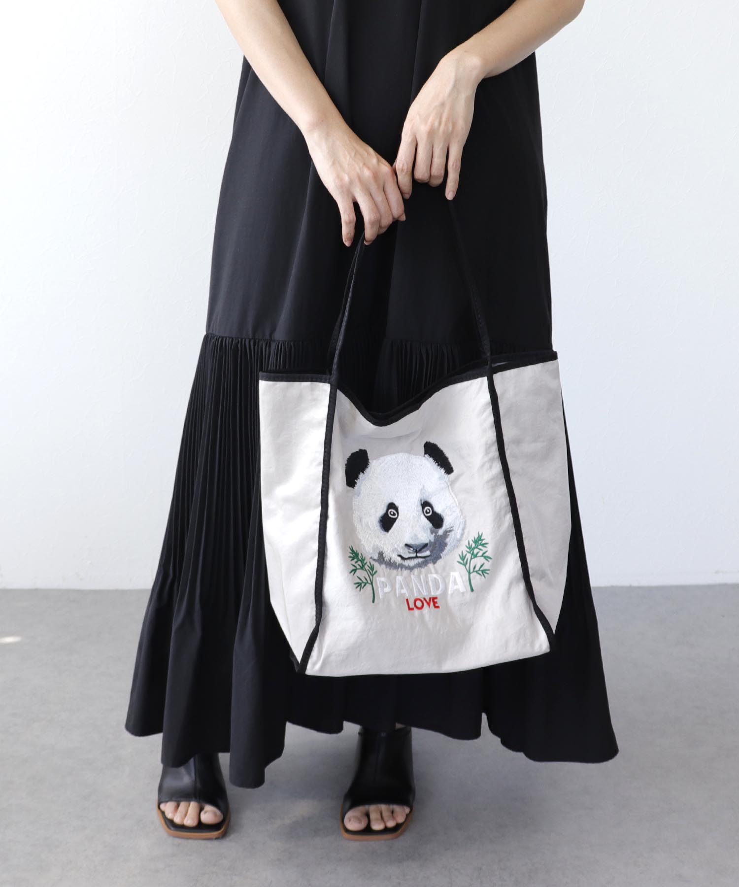 アソート刺繍ナイロントート