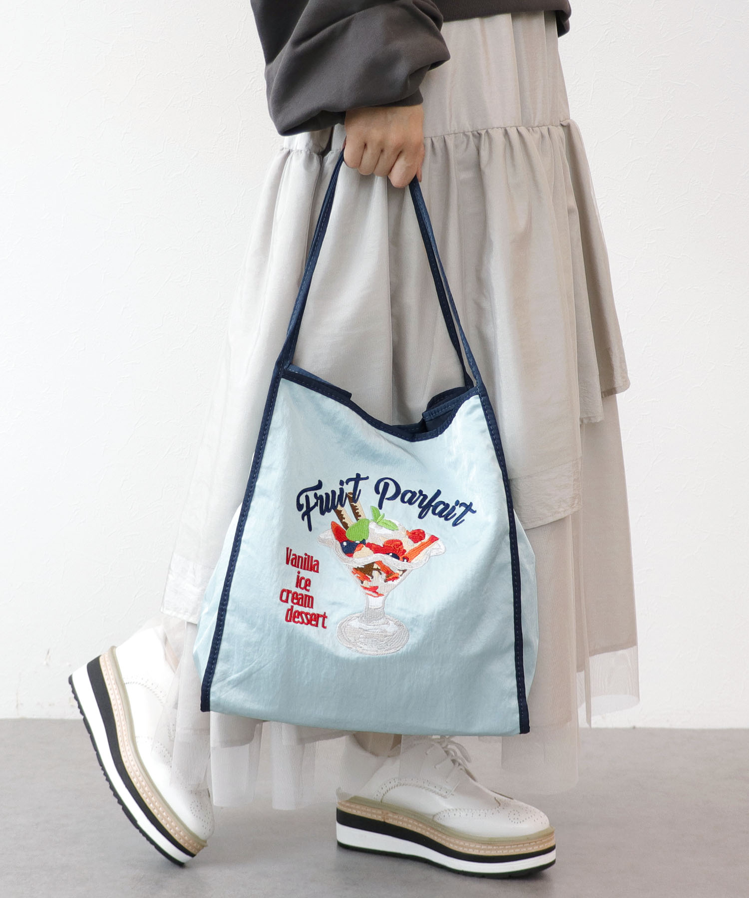 アソート刺繍ナイロントート