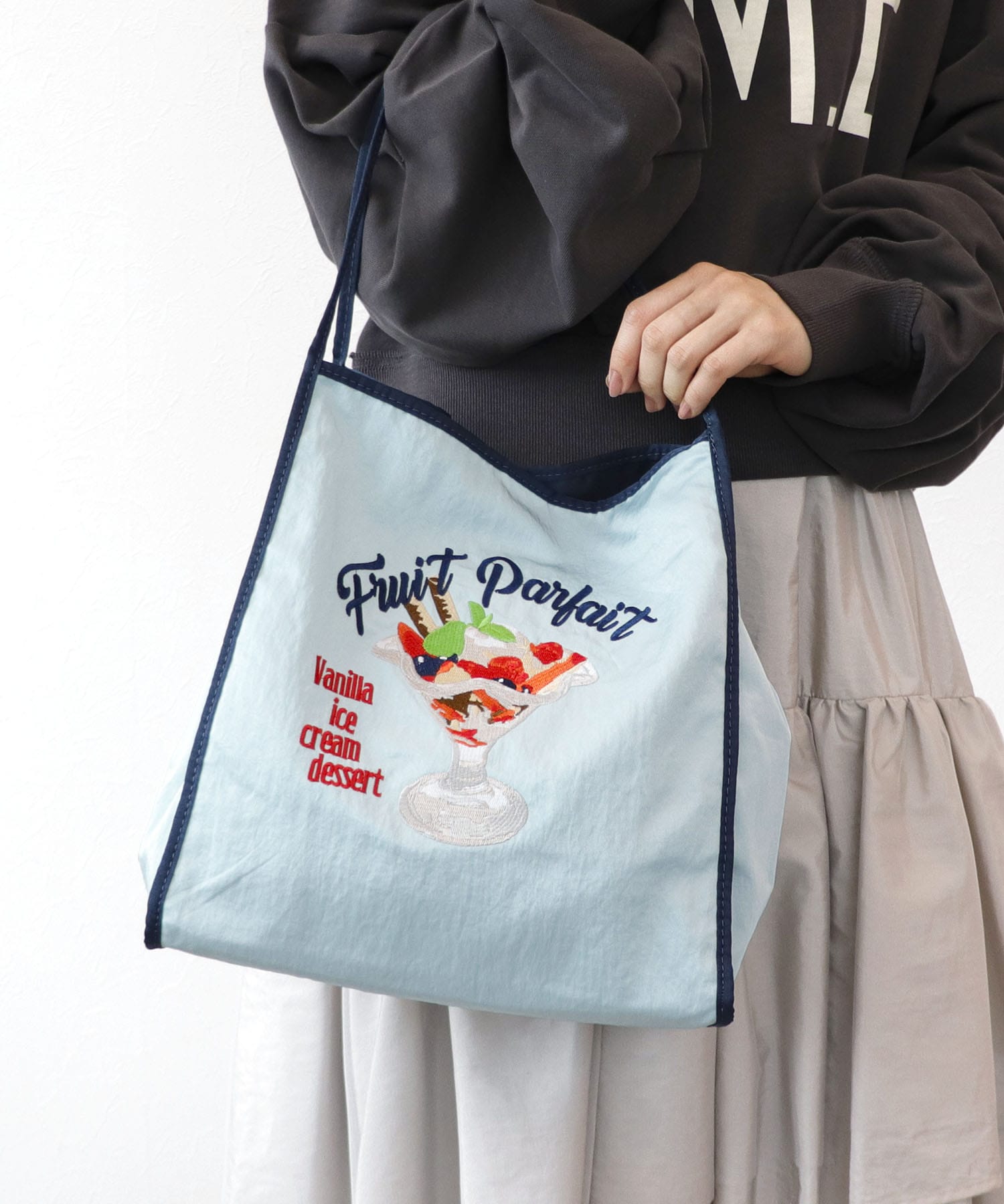 アソート刺繍ナイロントート